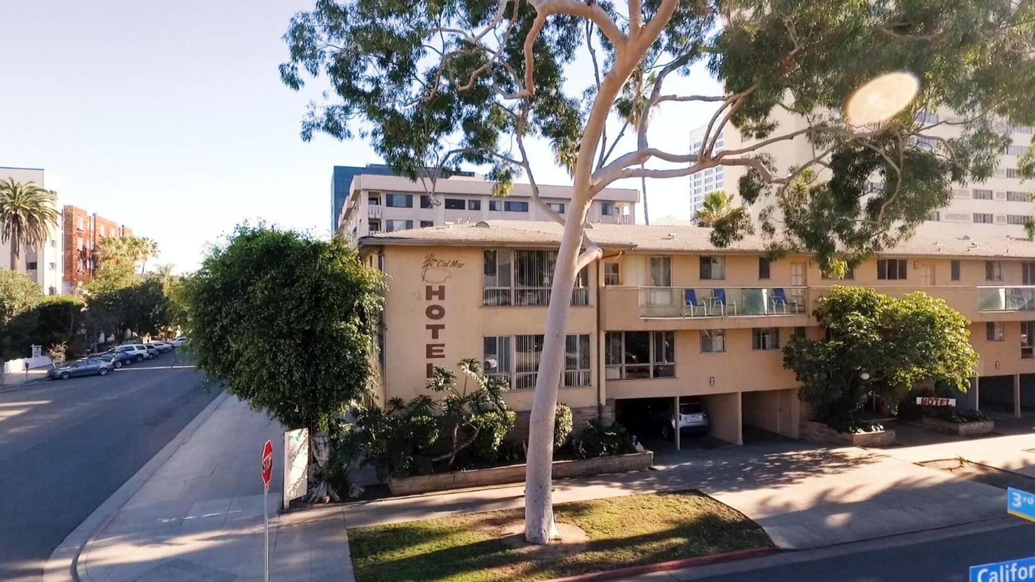 Cal Mar Hotel Suites by null