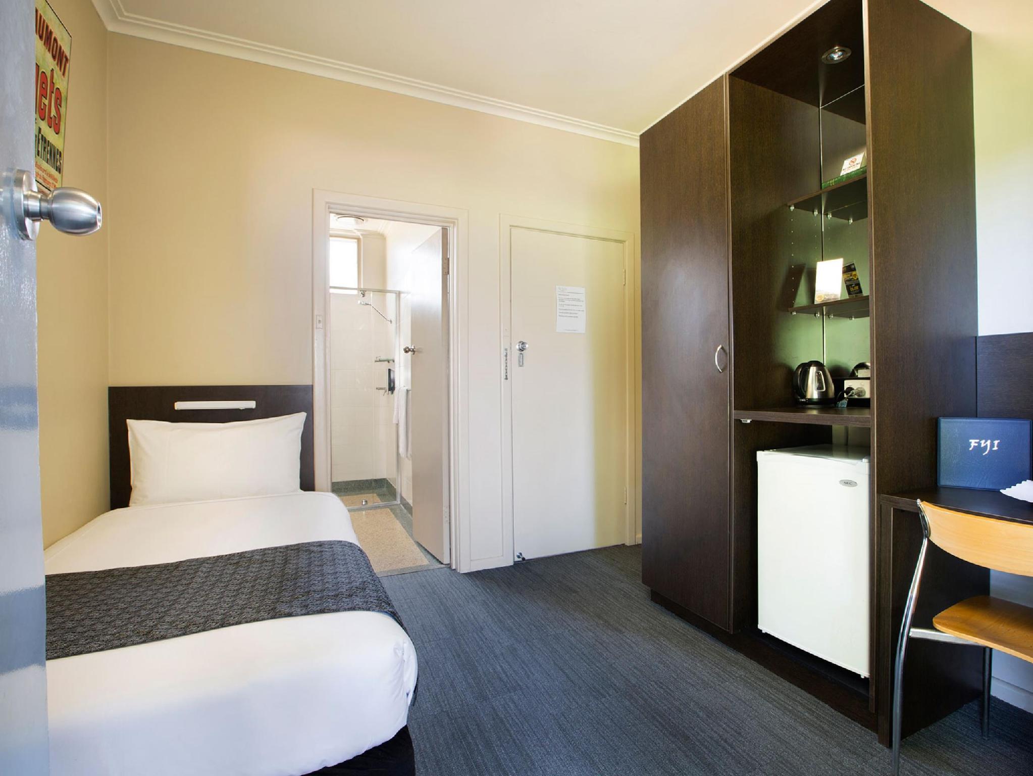 Links Hotel by null
