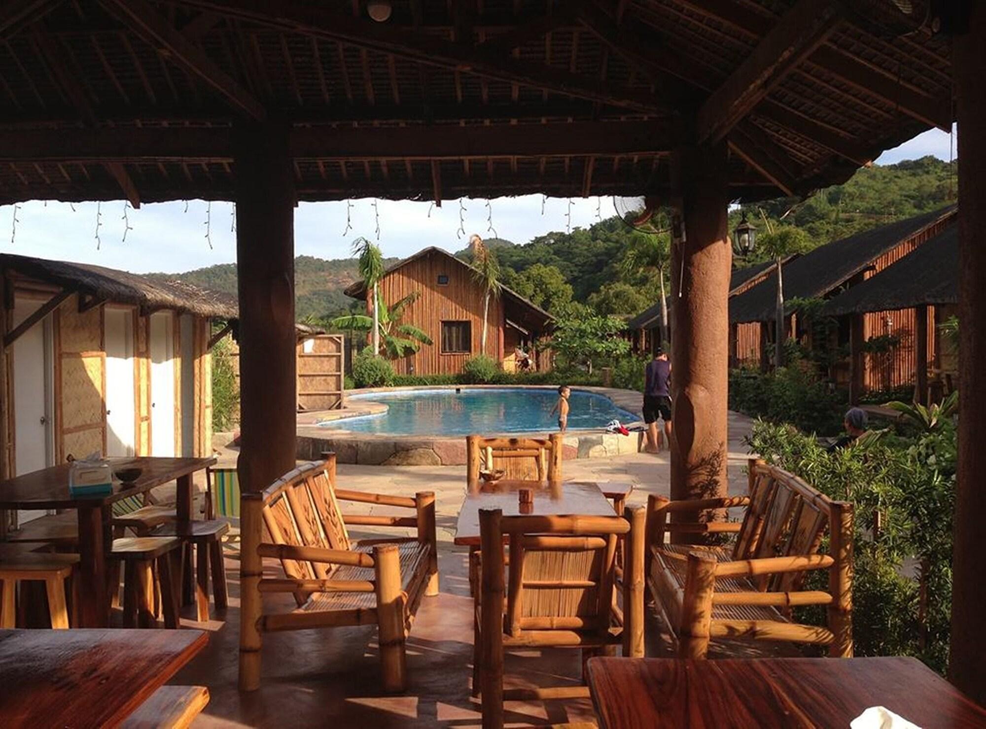 calayo beach resort