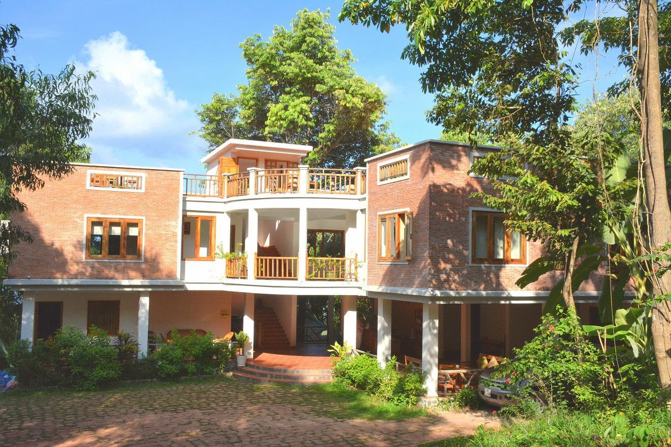 Ancarine Beach Resort