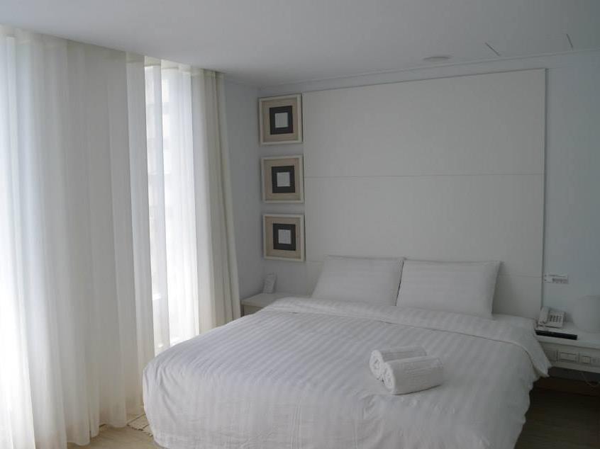 Red Residence Hotel