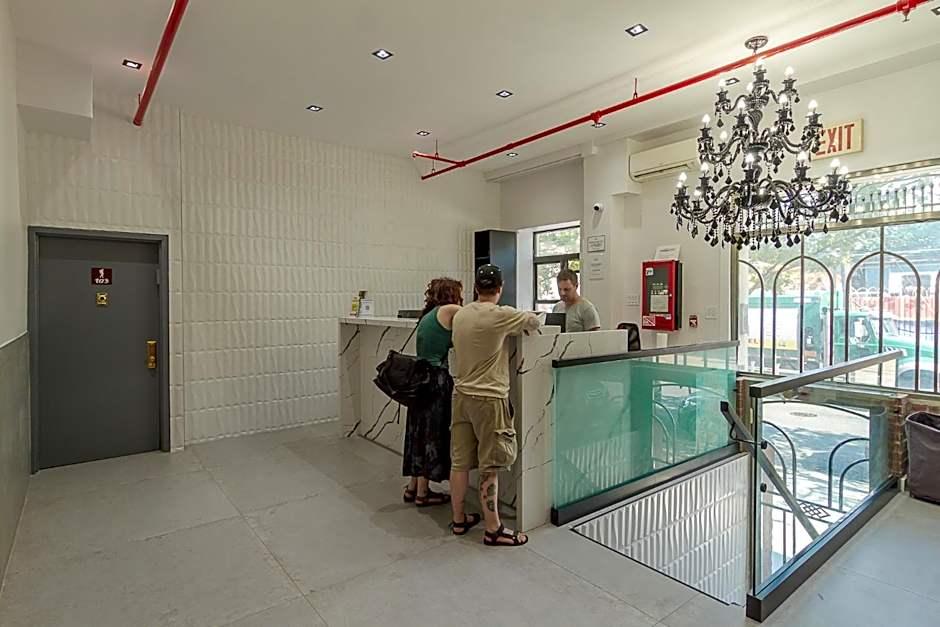 Ny Moore Hostel