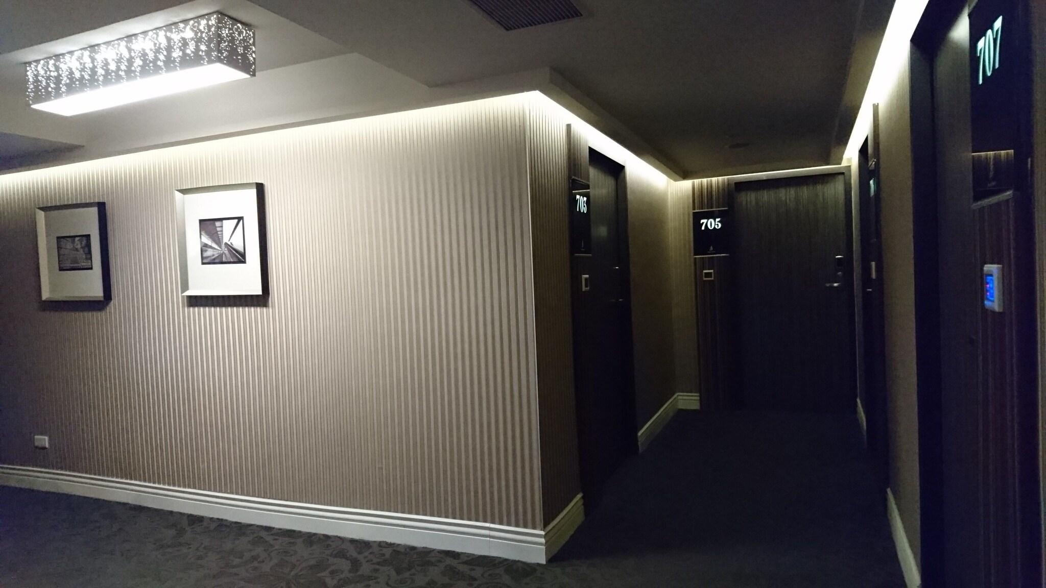 Paris Business Hotel