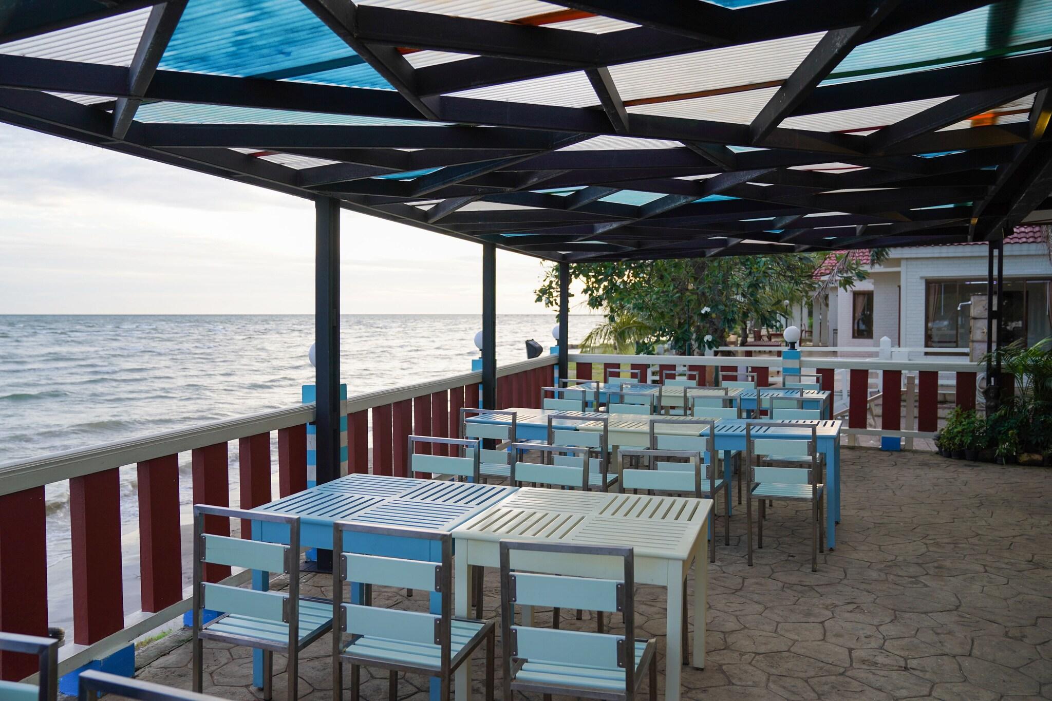 New Travel Beach Resort