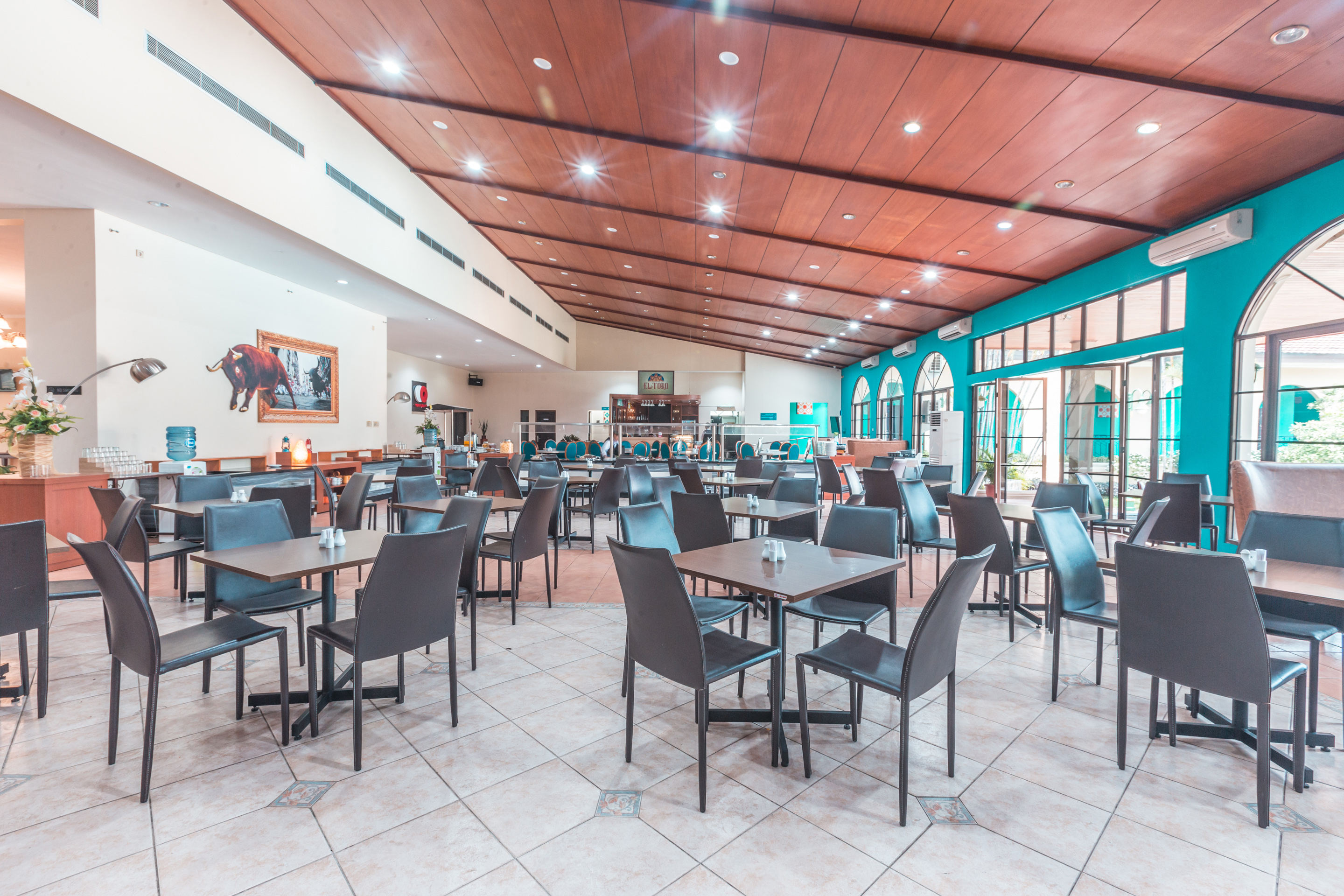 Ole Suites Hotel