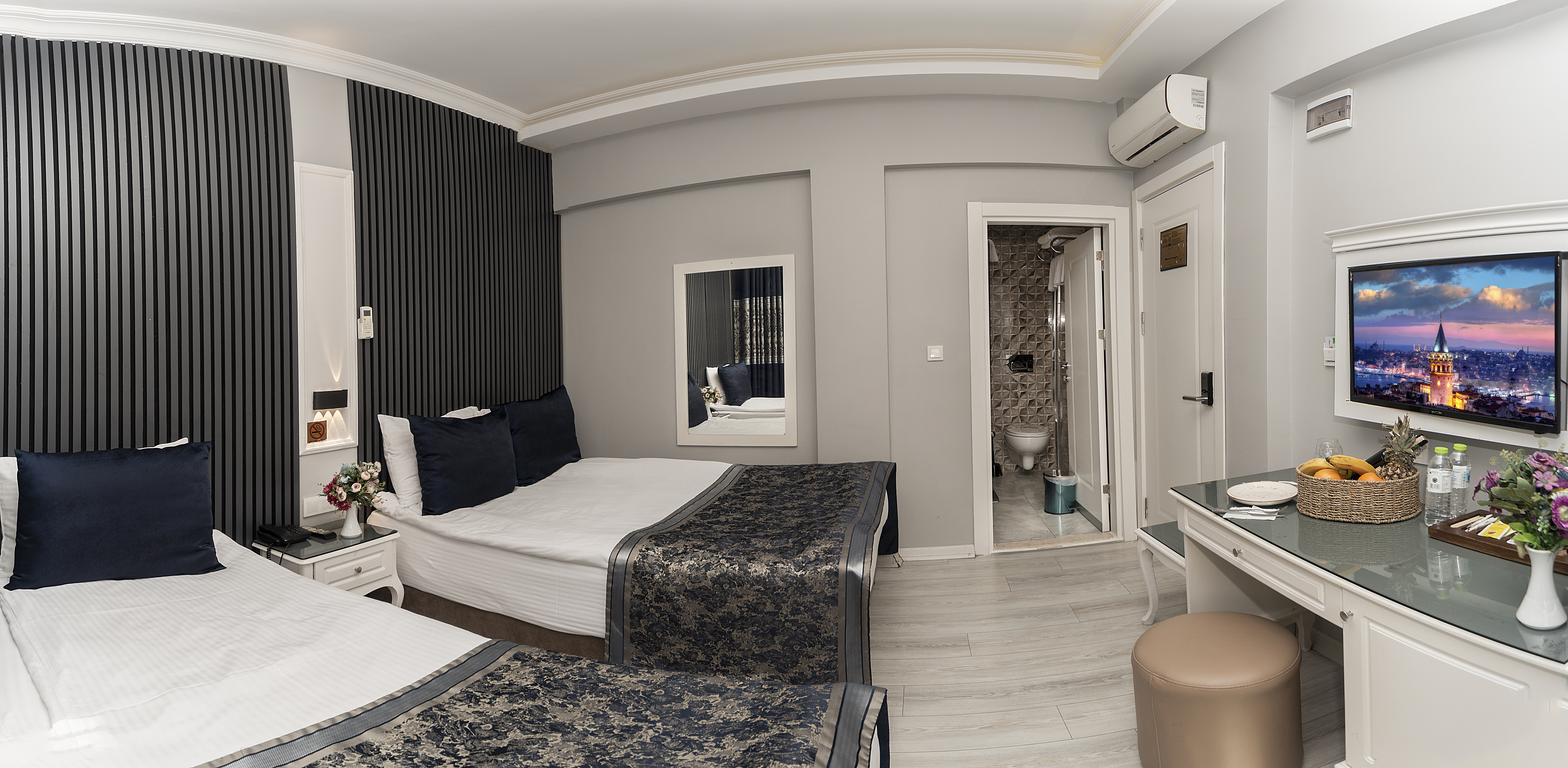 Triple room