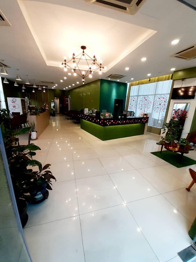 Le Garden Hotel