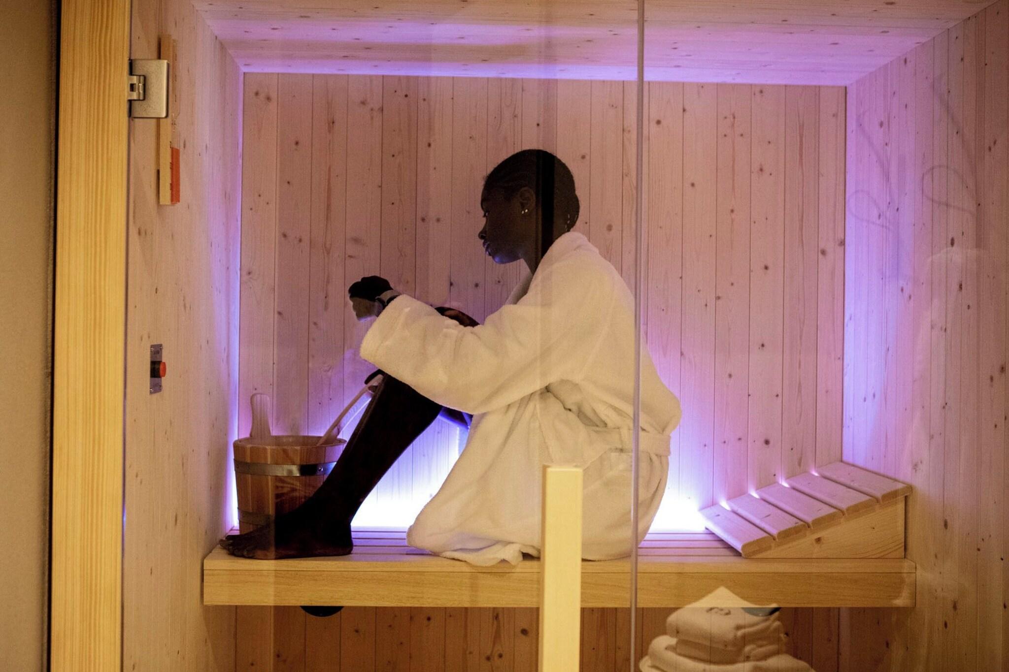 Corte di Gabriela by null