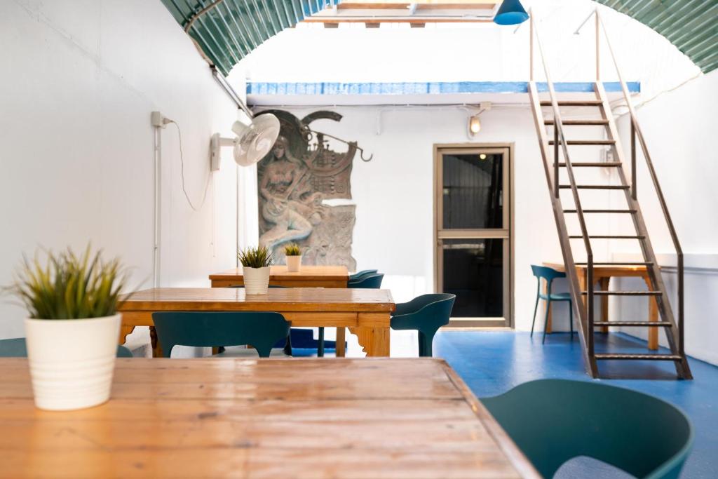 Arawana Hostel Silom