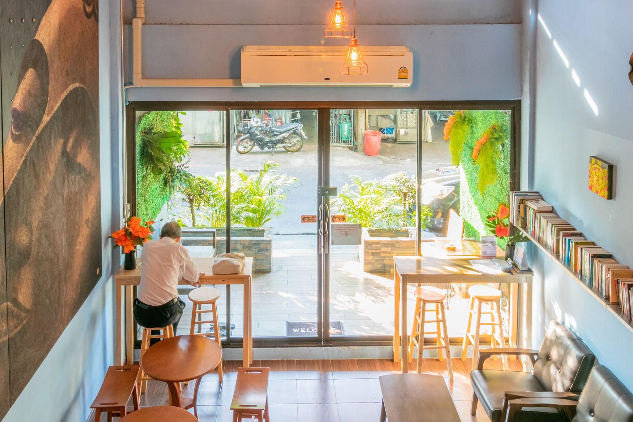 Phob Phan Hostel