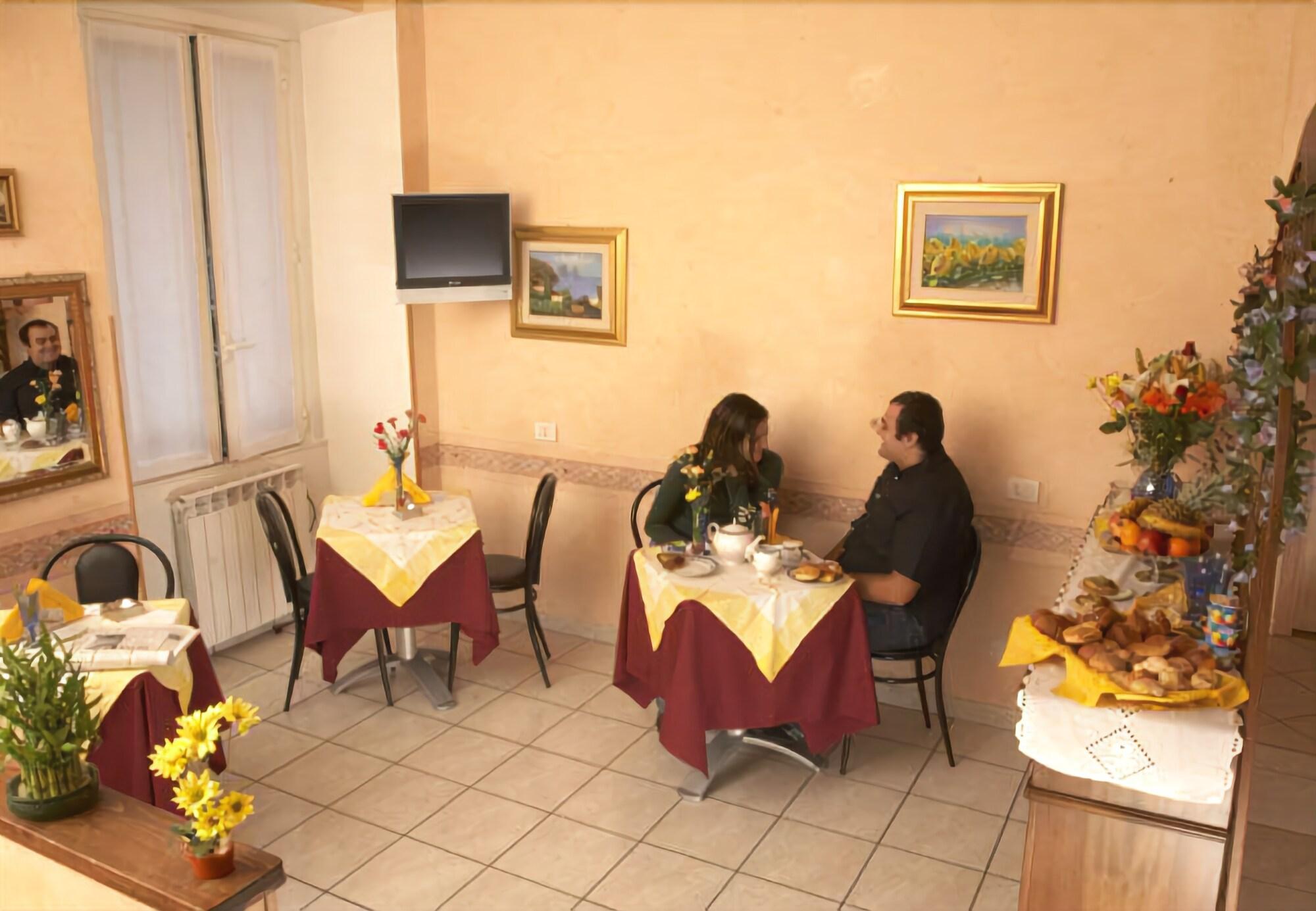 Arco Hotel