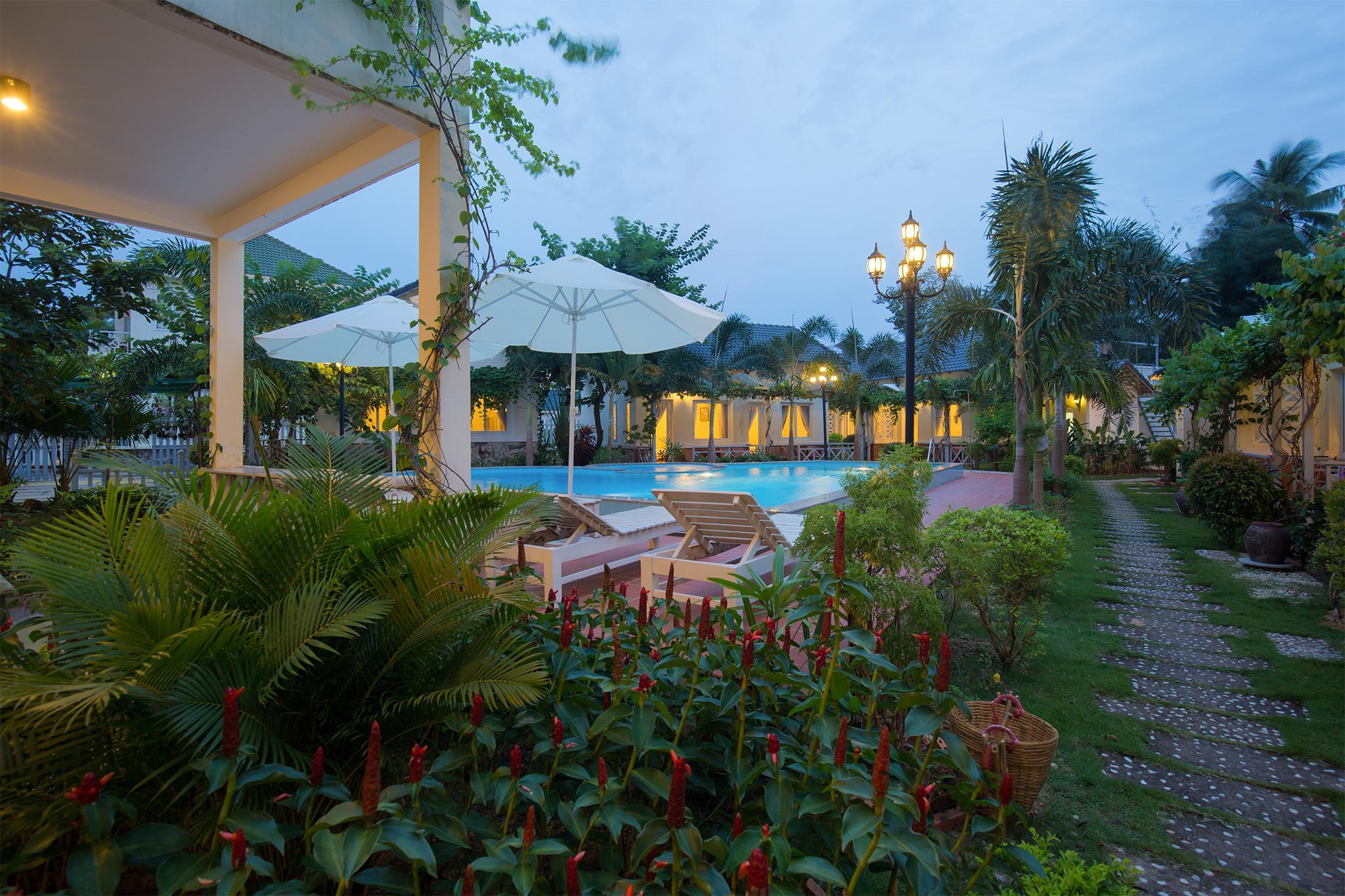 BLUE PARADISE RESORT - фото