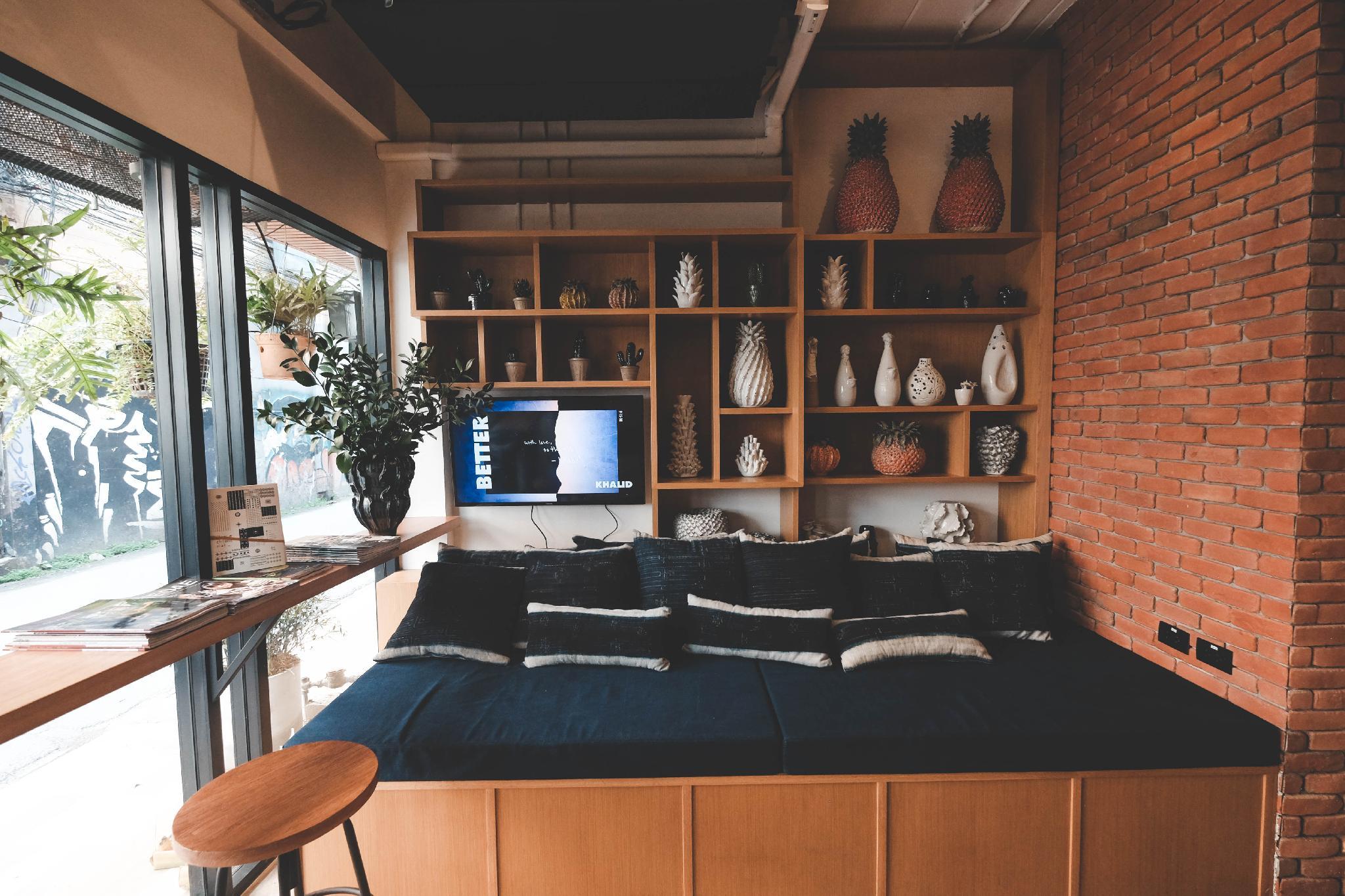 Stay Thapae Hostel