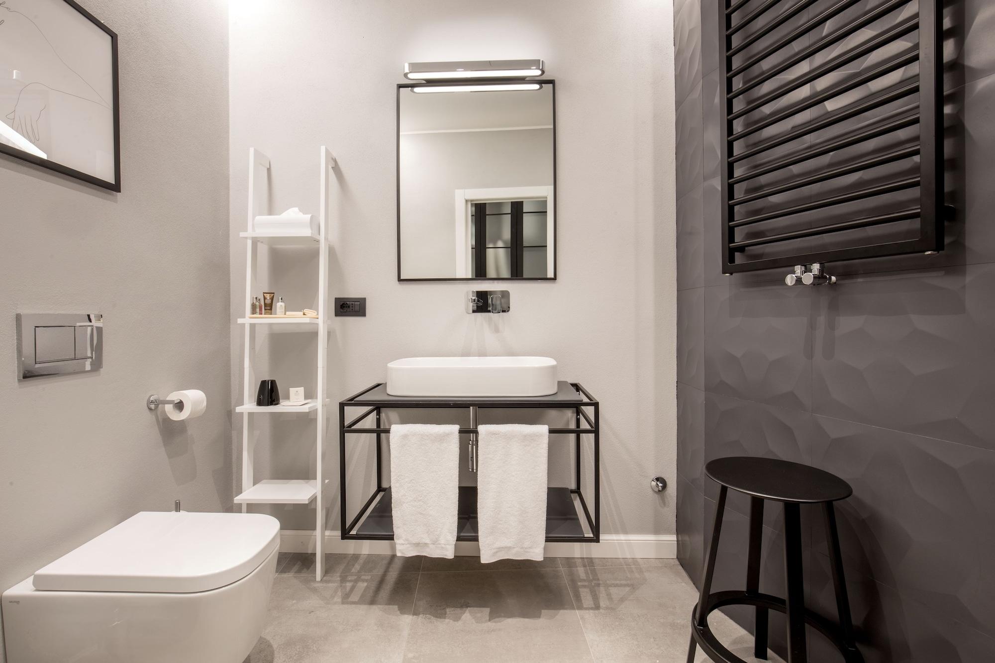 Montenapoleone Suites