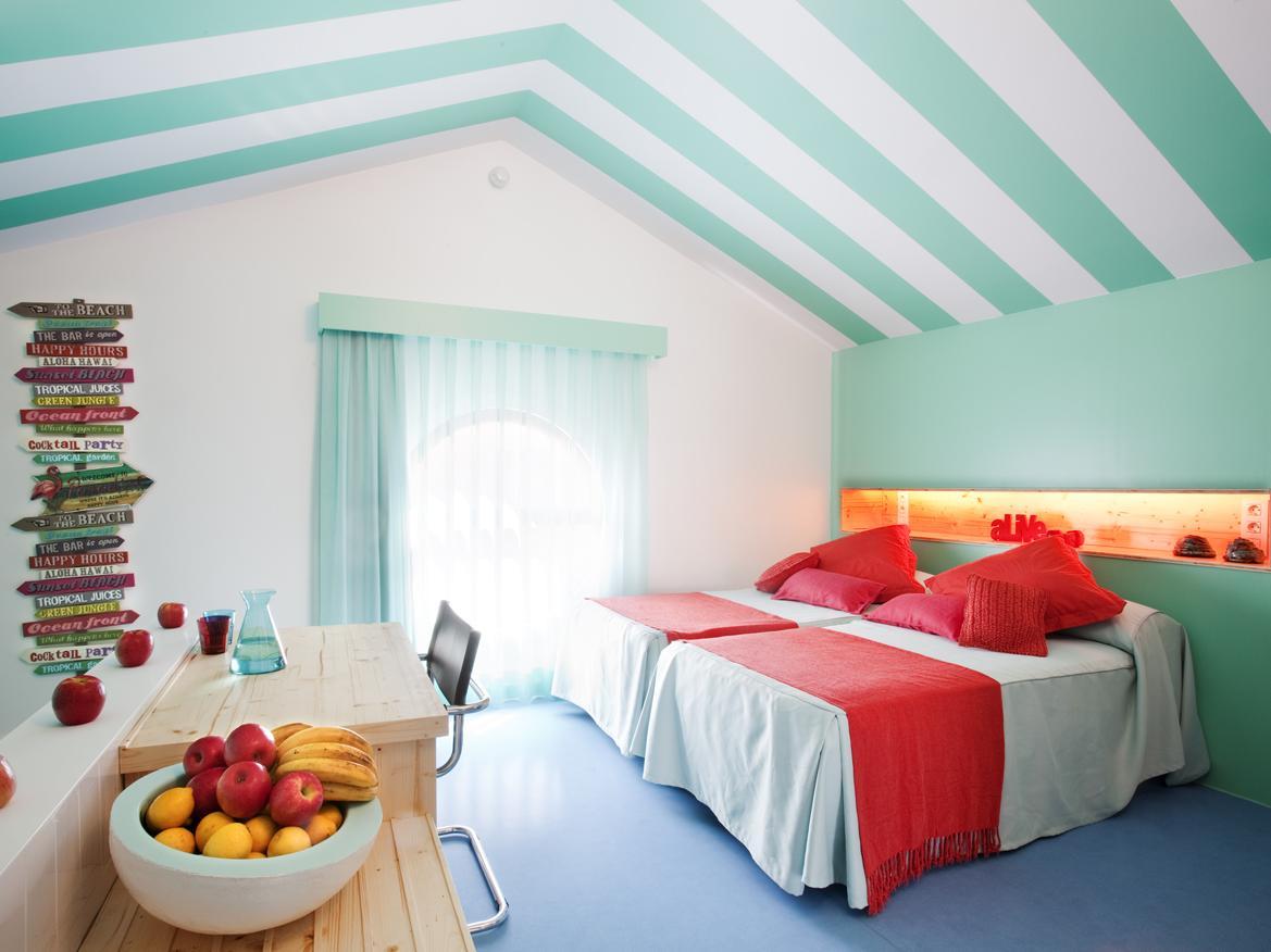 Amistat Beach Hostel Barcelona by null