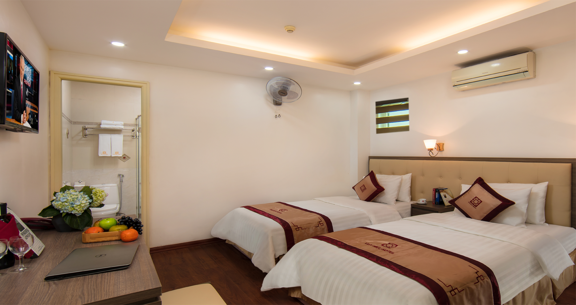 Van Mieu Hotel