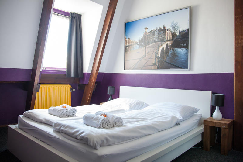 The Flying Pig Downtown Hostel by null