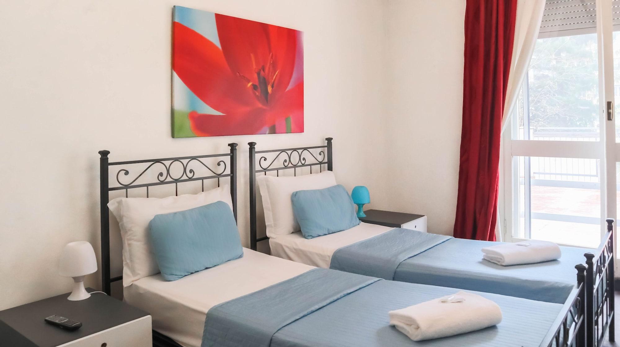 B B I Am Here Gioia 71 - attēls