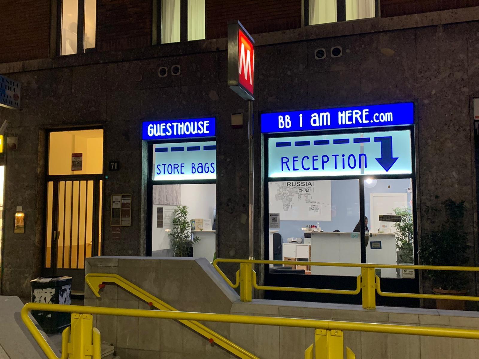 B B I Am Here Gioia 71 - attēls