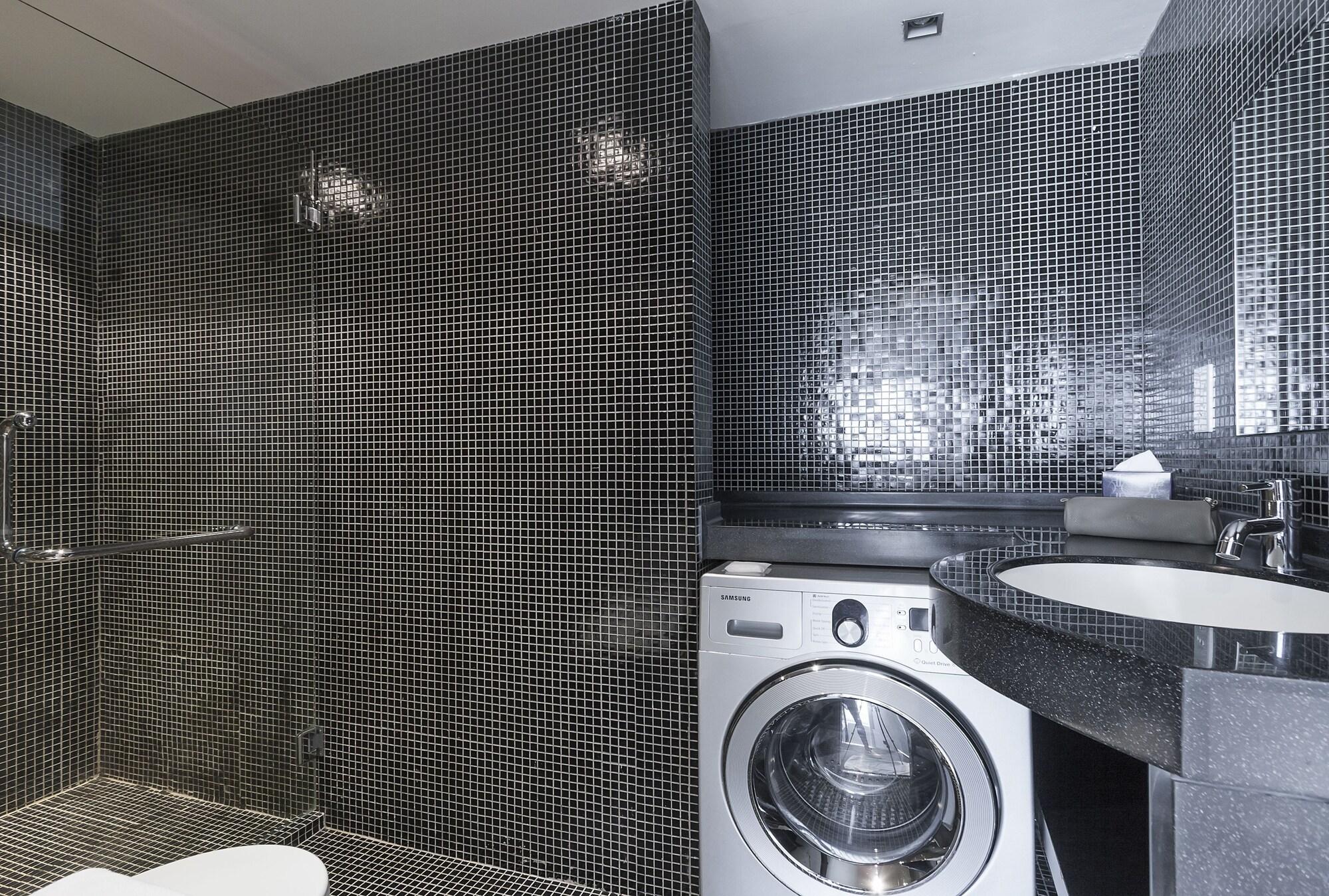 Citadines Fusionopolis Singapore by null