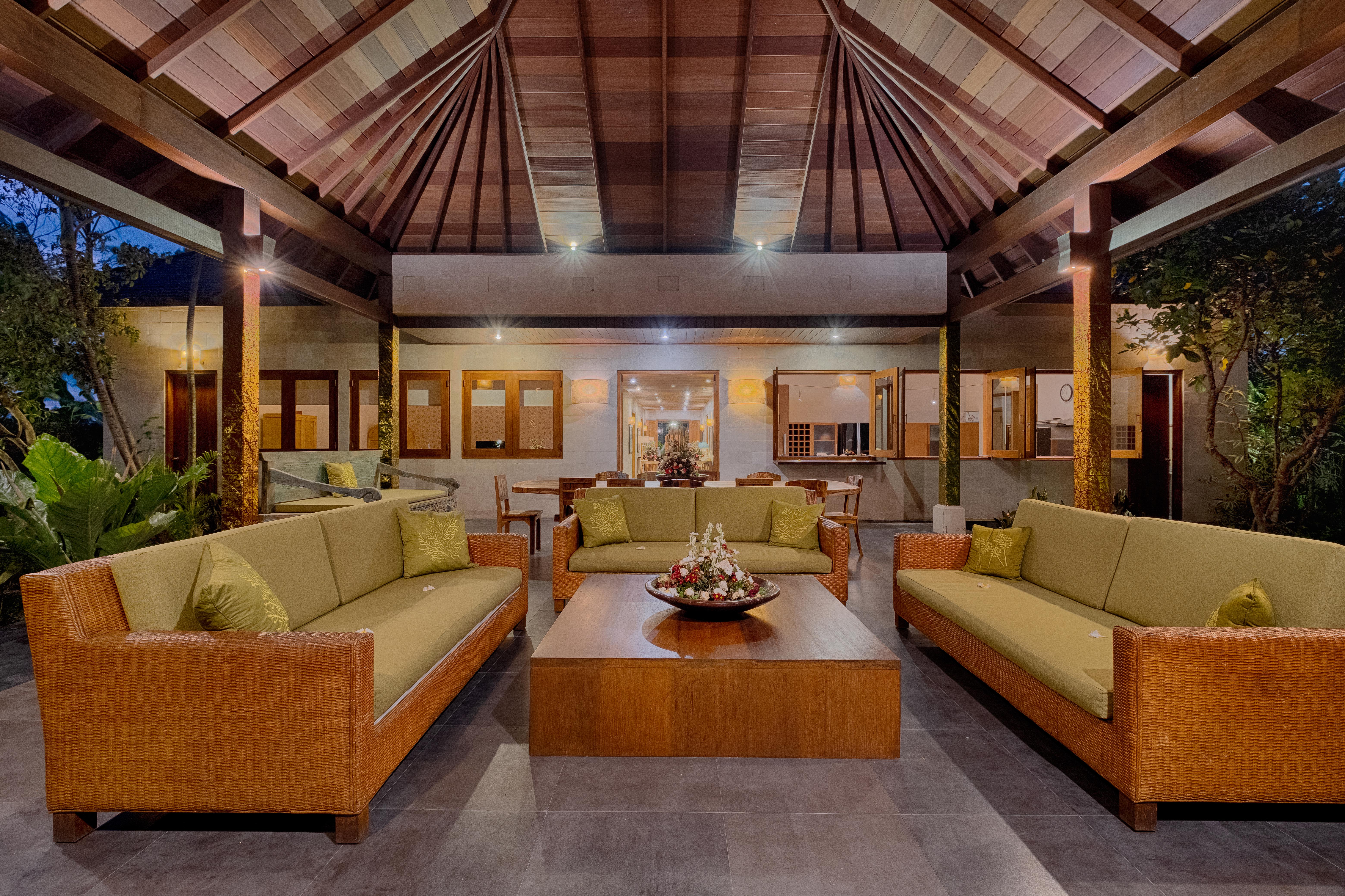 Kutus Kutus Ketewel Villa