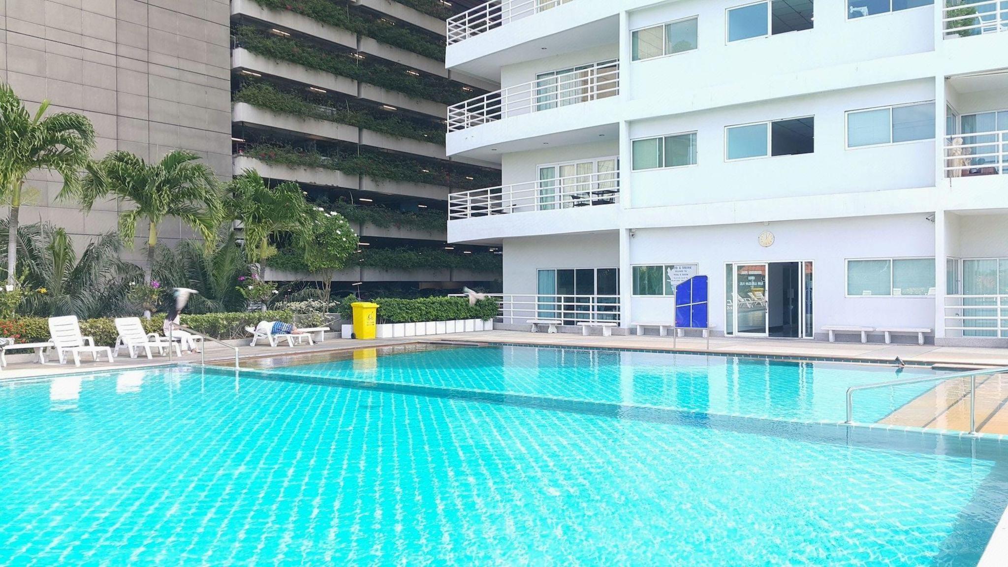 Vtsix Condo Rentals At View Talay 6 Pattaya