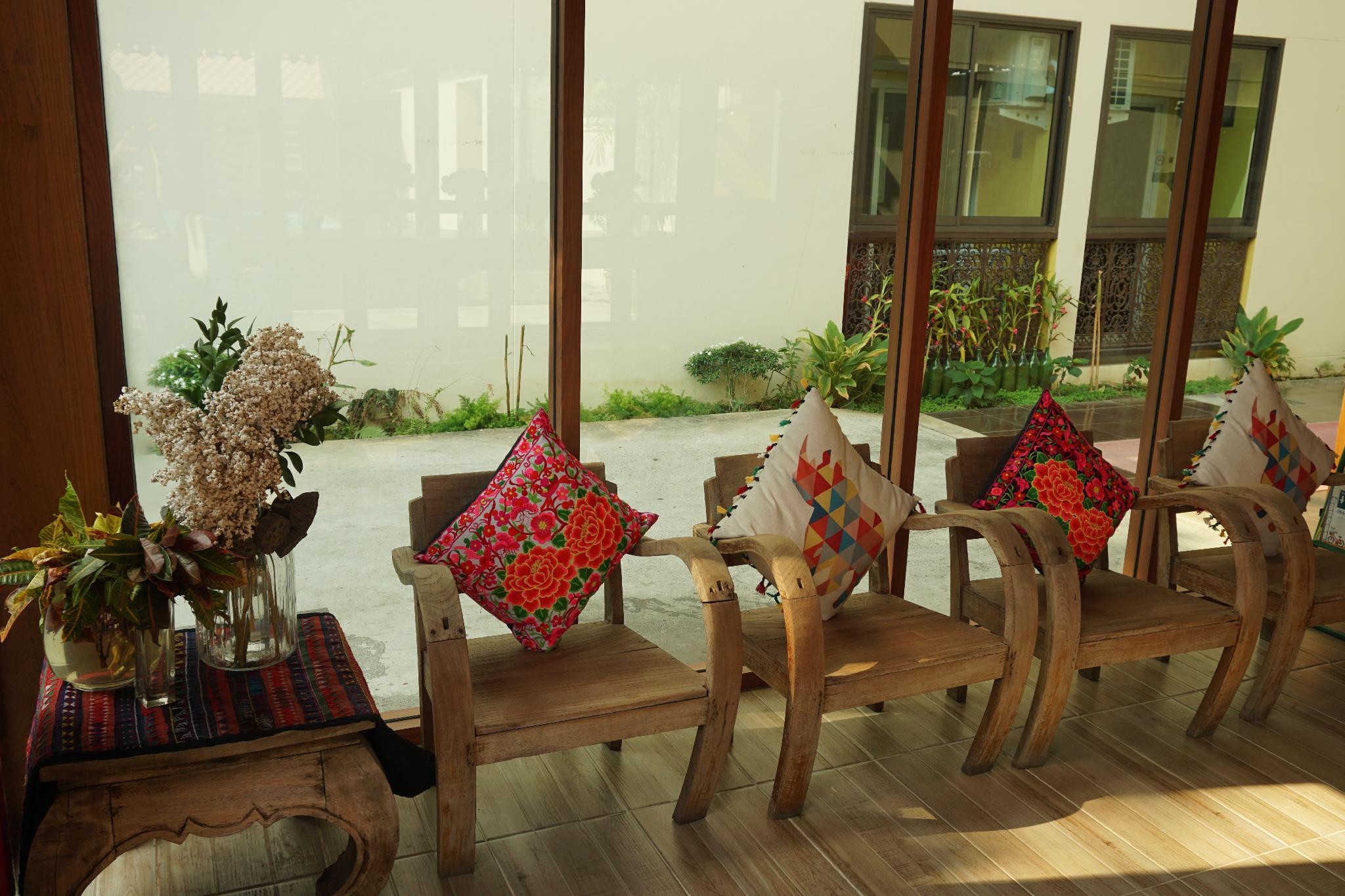 Mon Muang Hotel