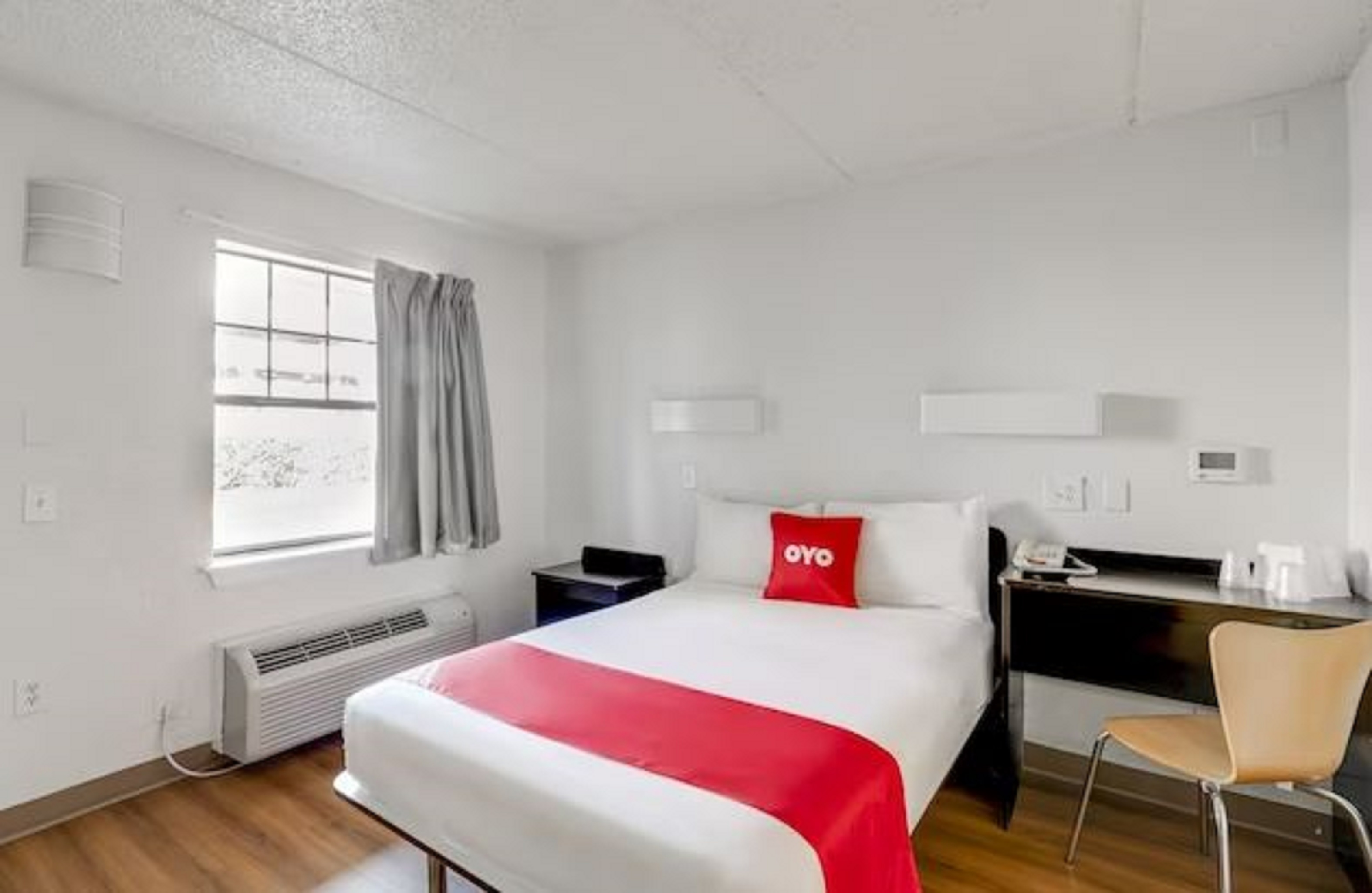 OYO Hotel Houston Katy Freeway