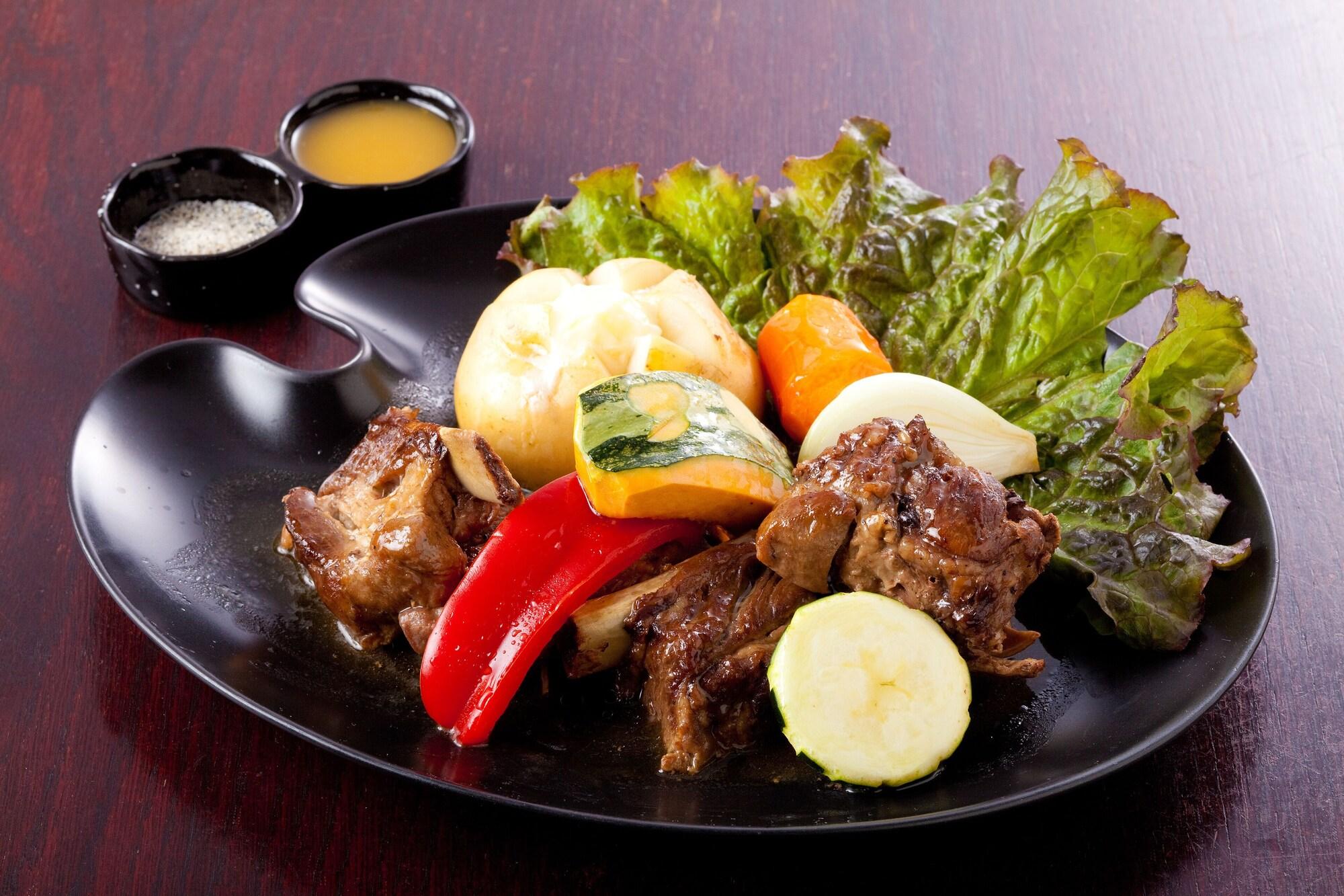 OYO 43999 Hotel Allamanda