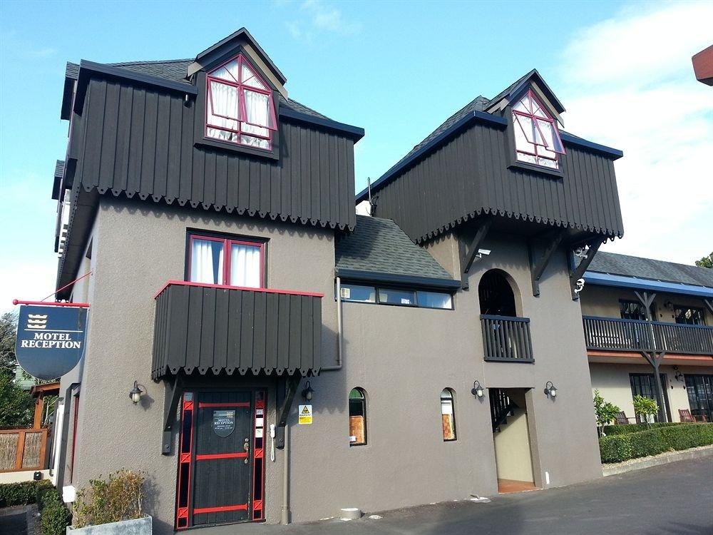 Knights Inn