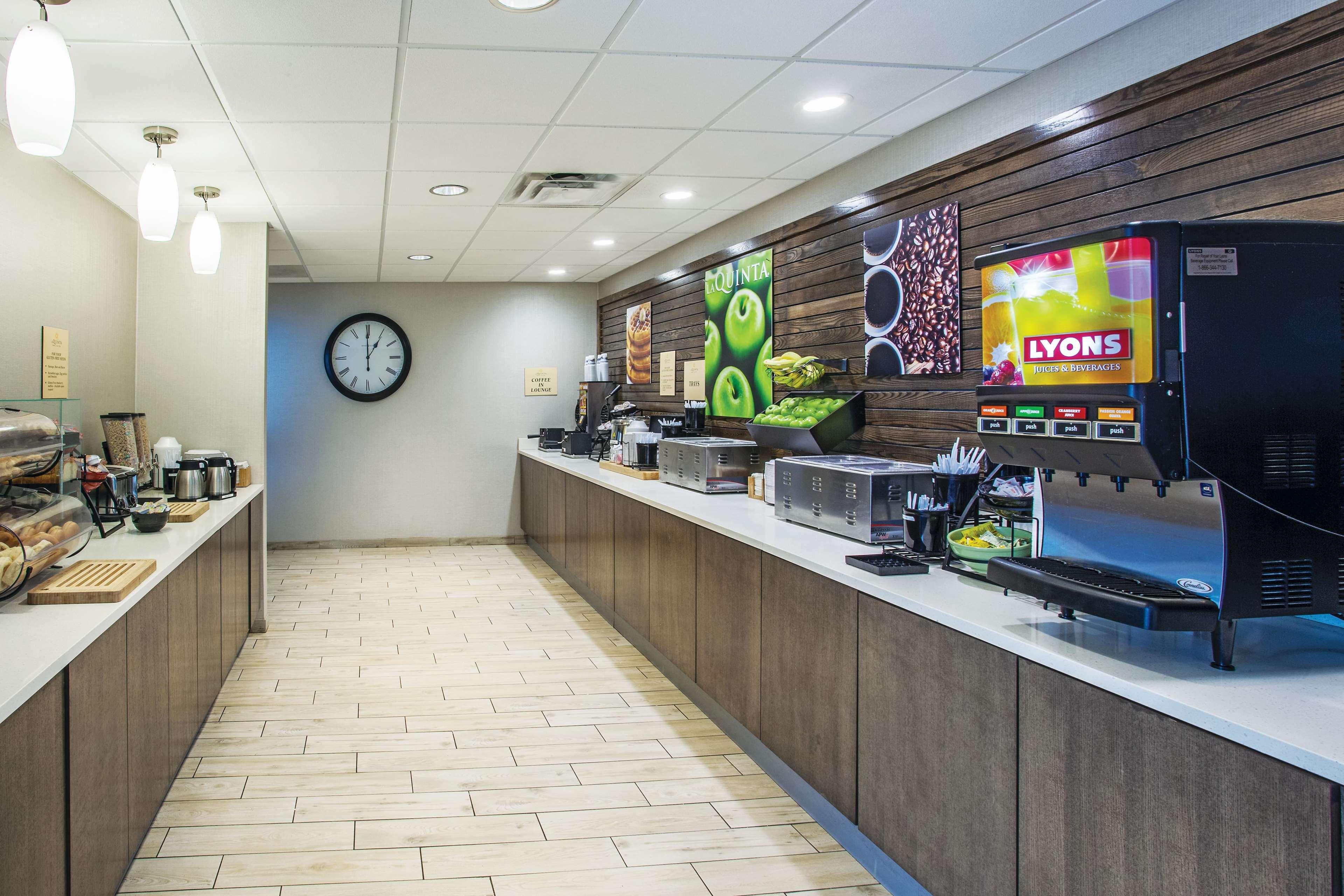 La Quinta Inn Suites Duluth