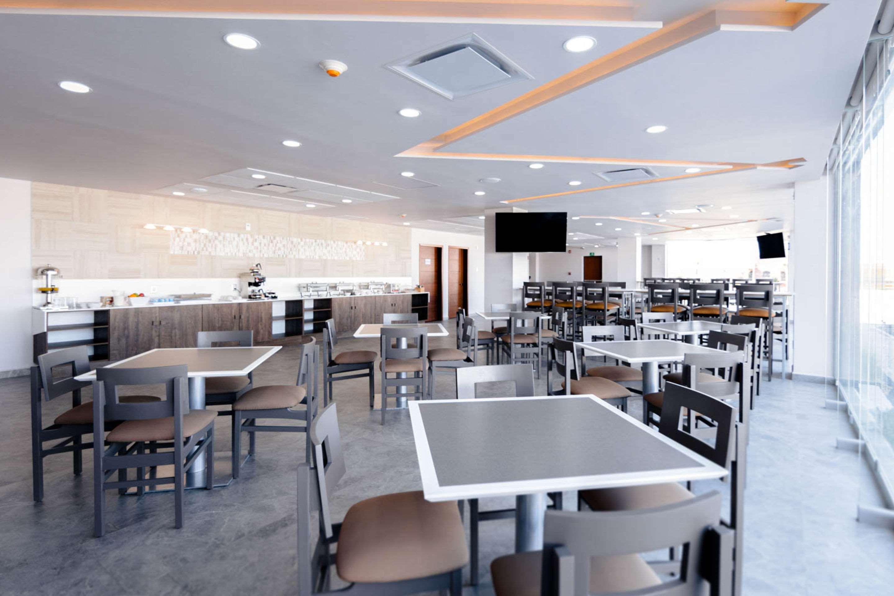 Comfort Inn & Suites Los Cabos