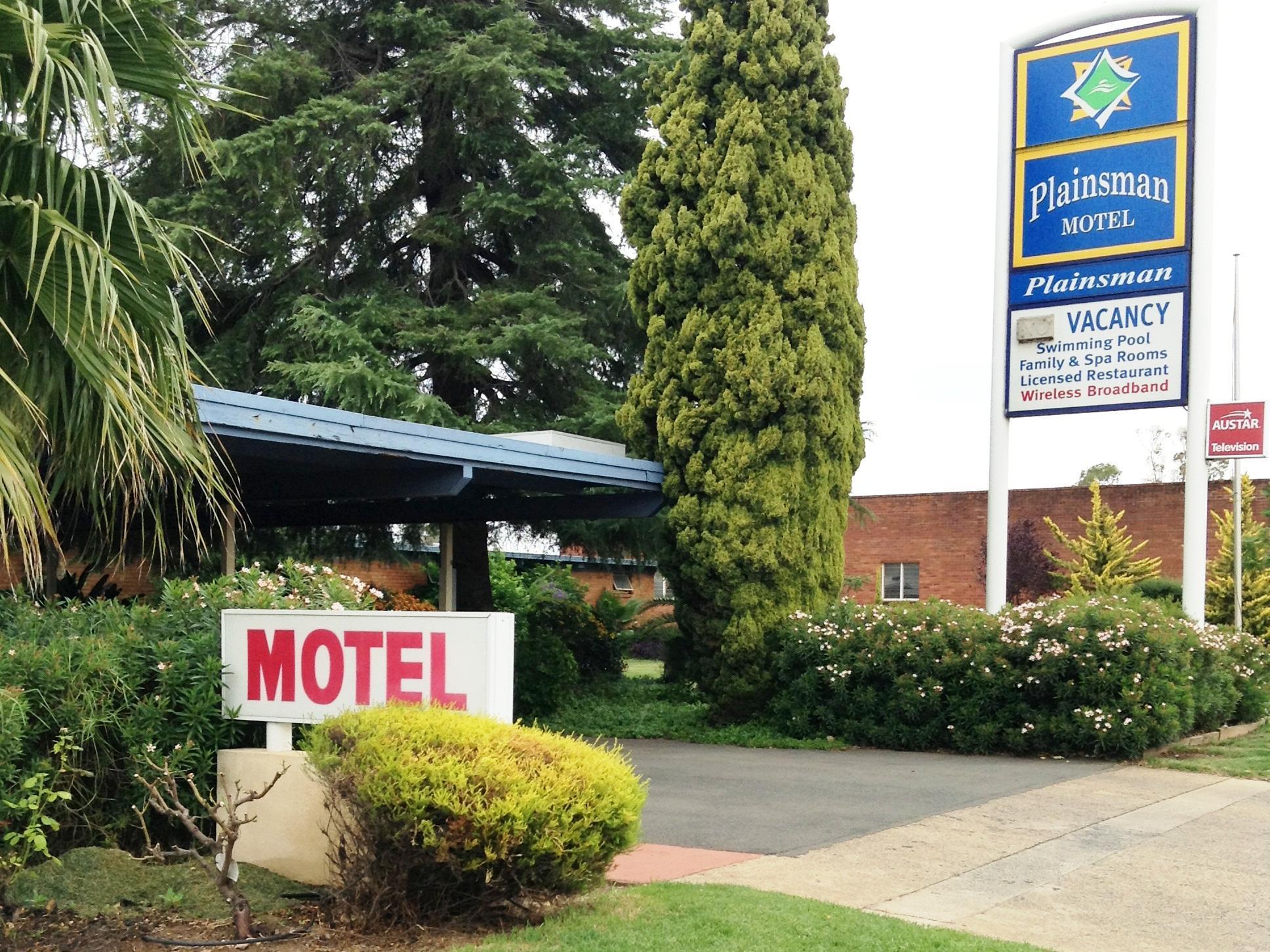 The Plainsman Motel by null