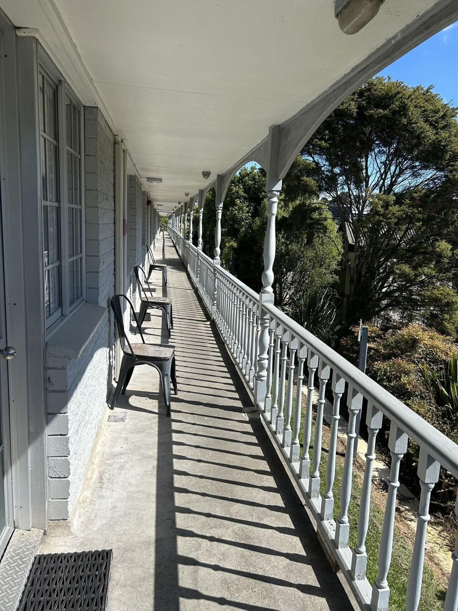 Tudor Motor Lodge