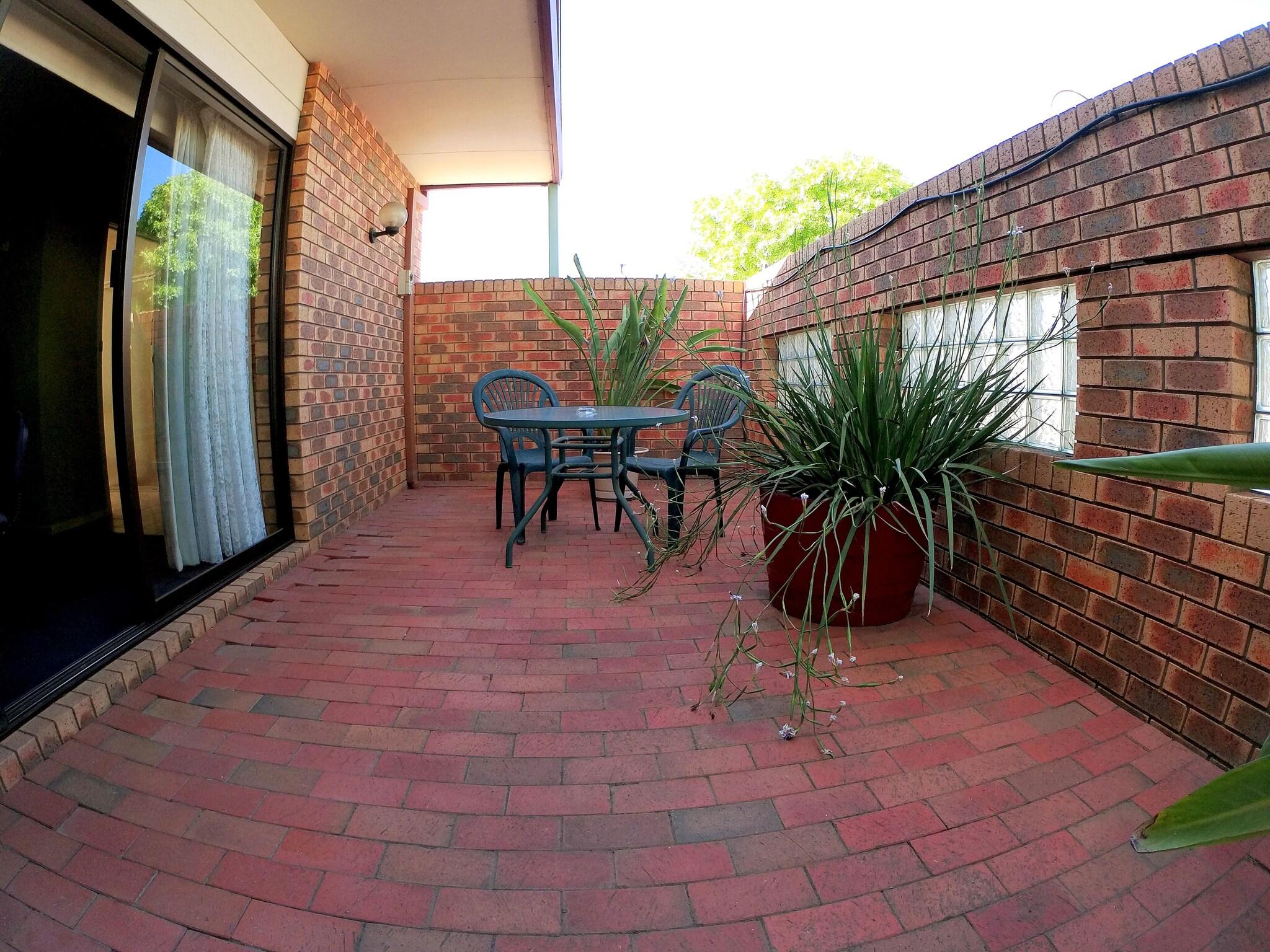 Horsham Mid City Court Motel