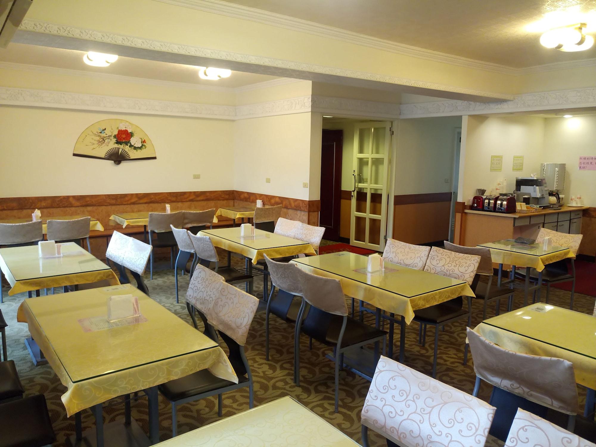 Hua Tong Hotel