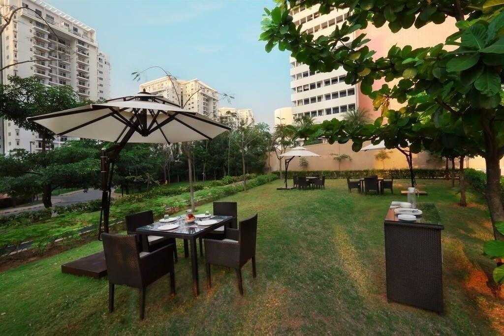 Crest Executive Suites