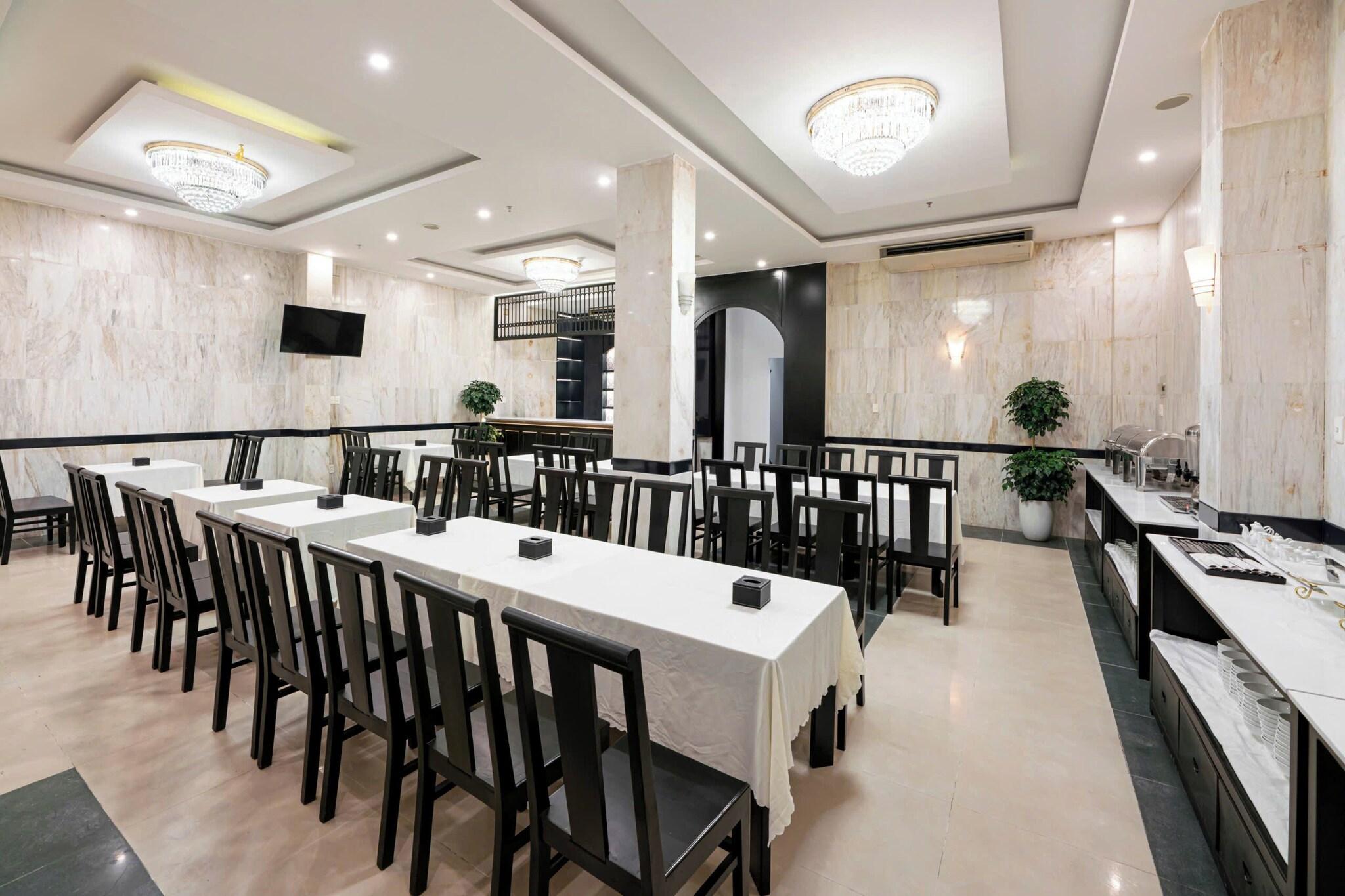 Amanda Hotel