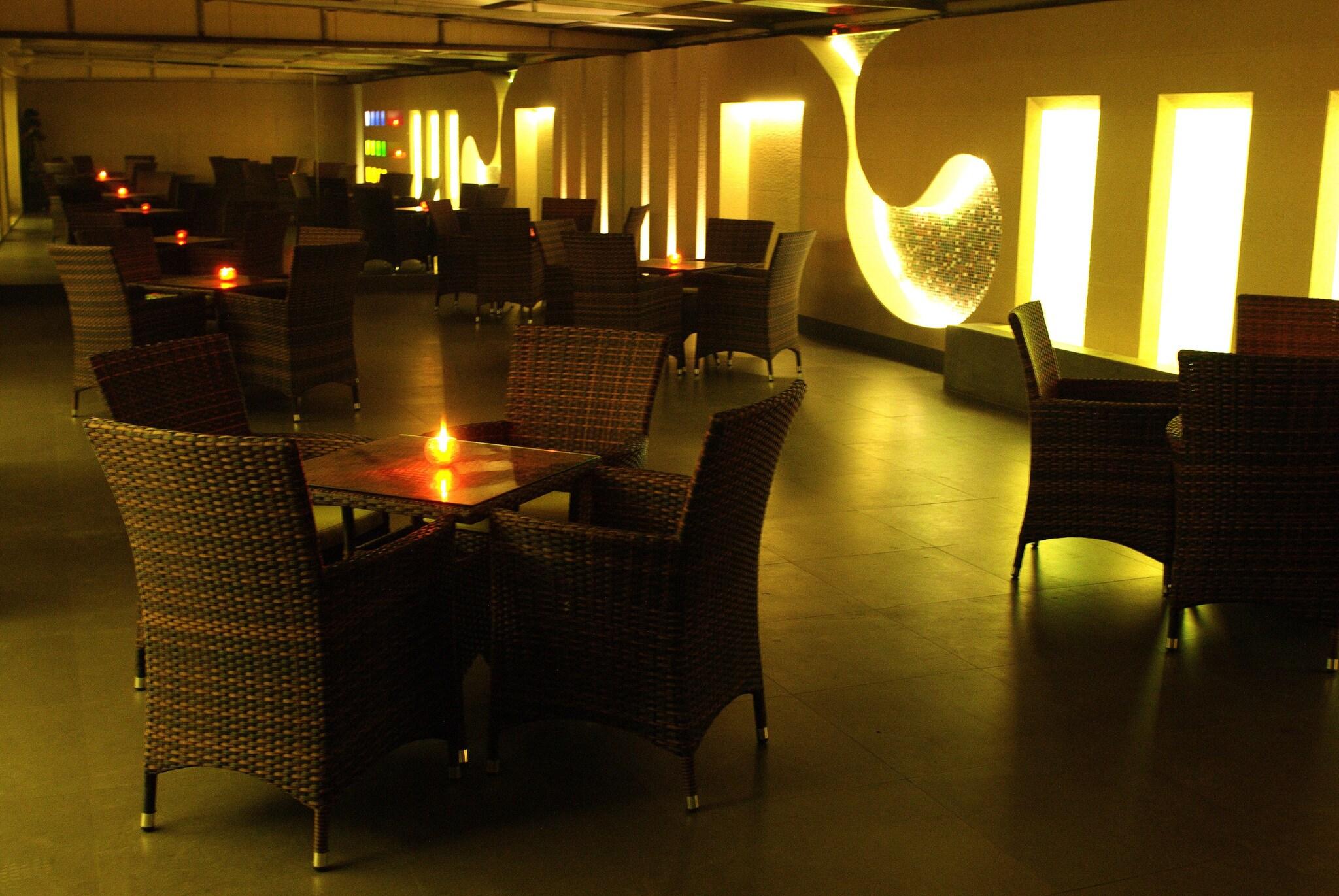 The Roa Hotel