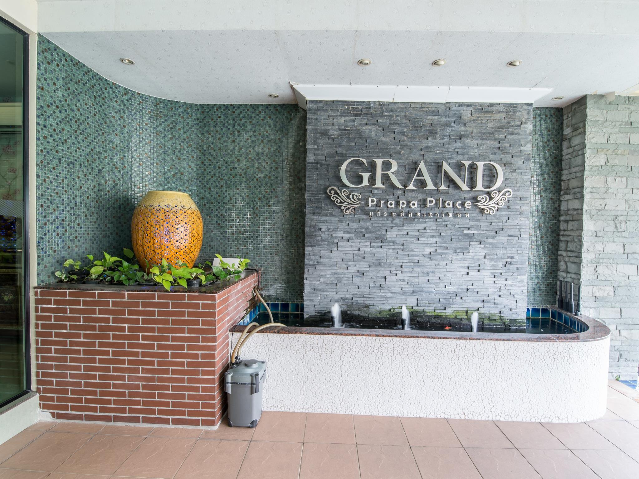 Grandprapa Place