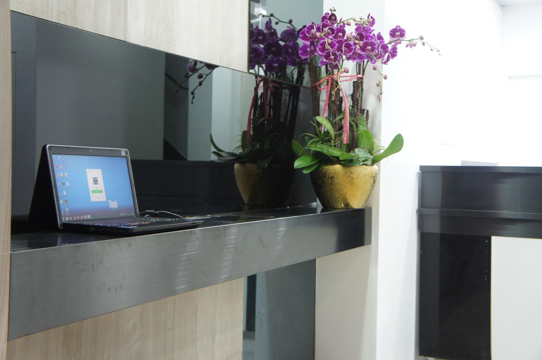 Homy Hotel Central