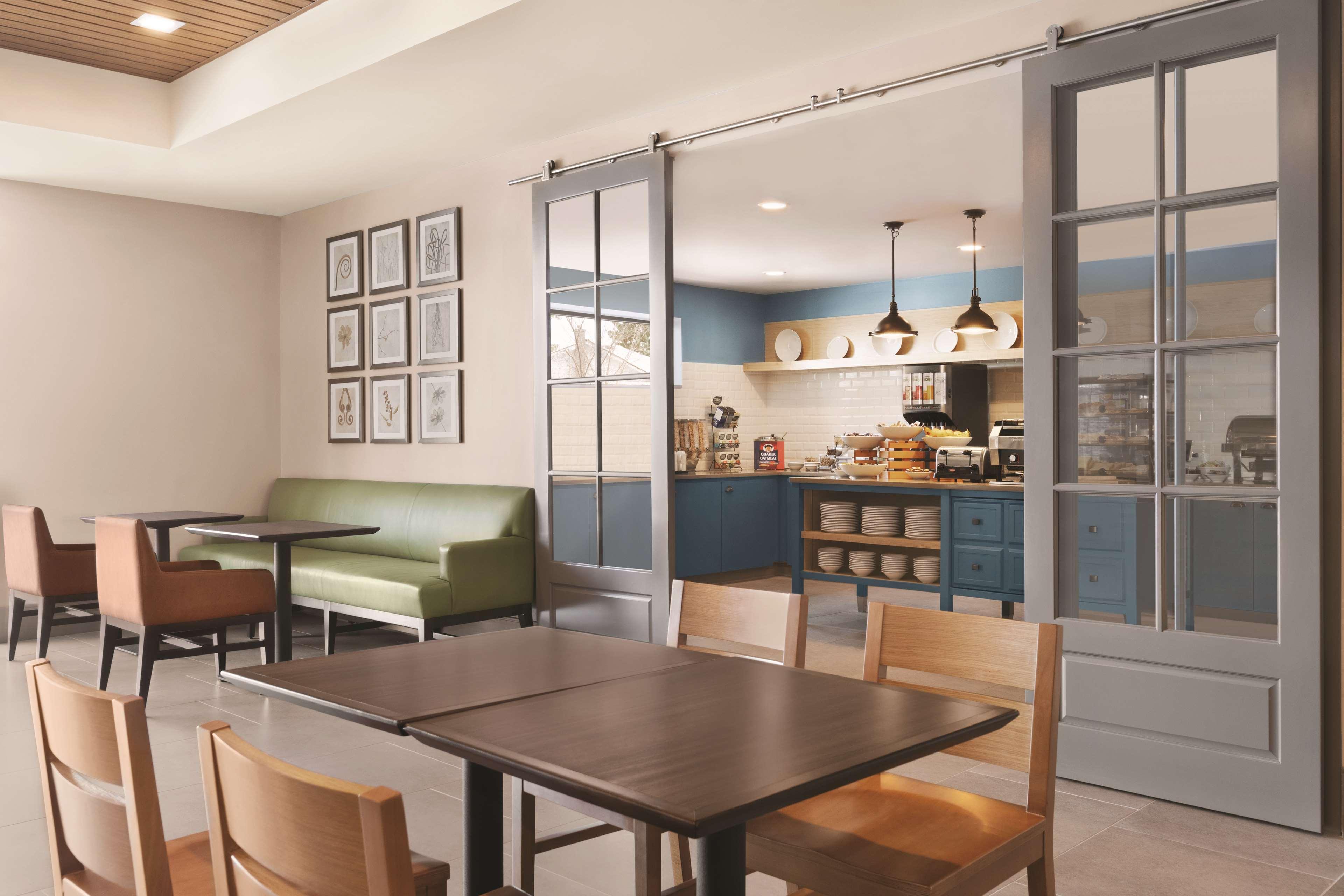 Country Inn Suites By Radisson Belleville On