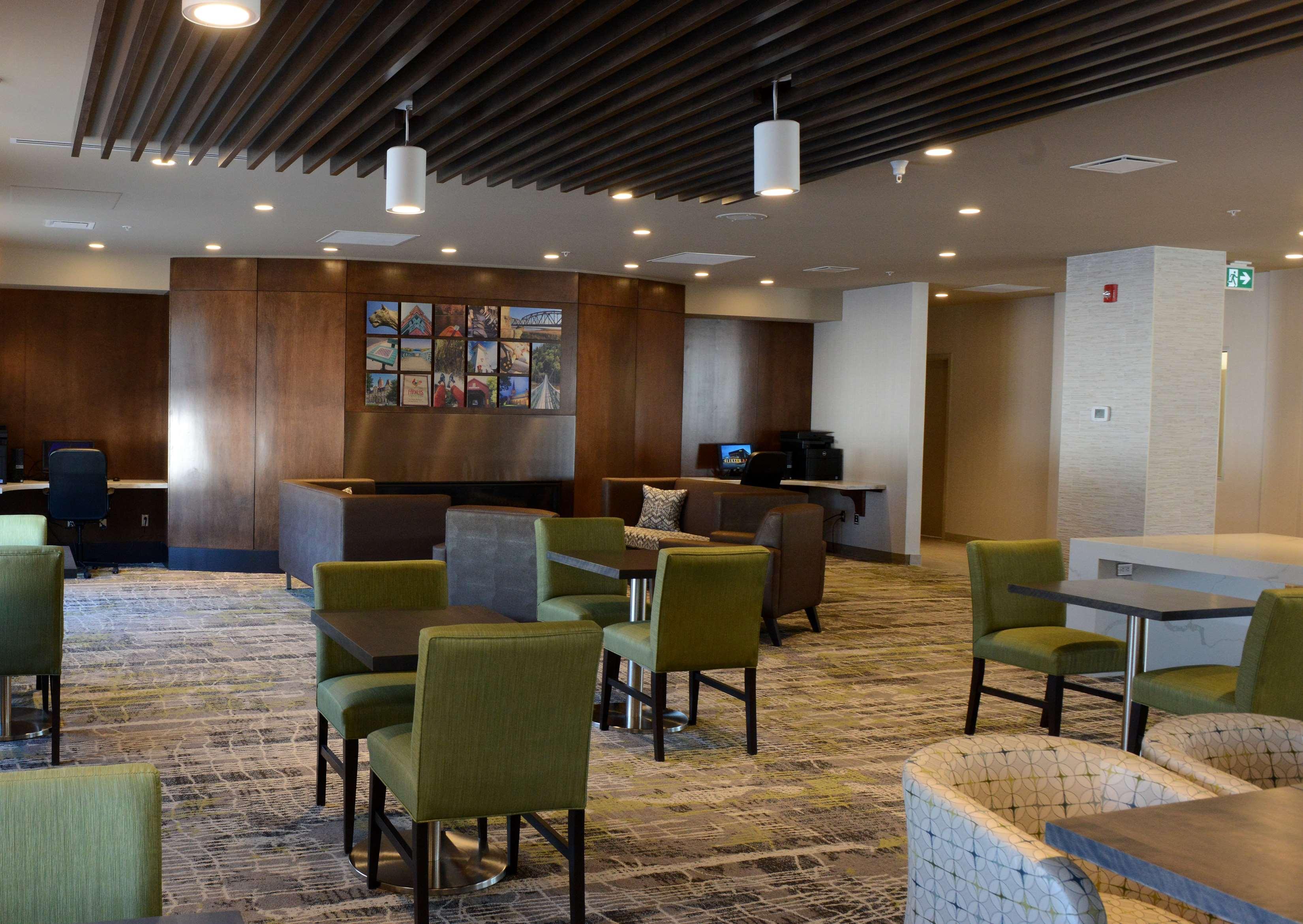 Radisson Kingswood Hotel Suites Fredericton Nb