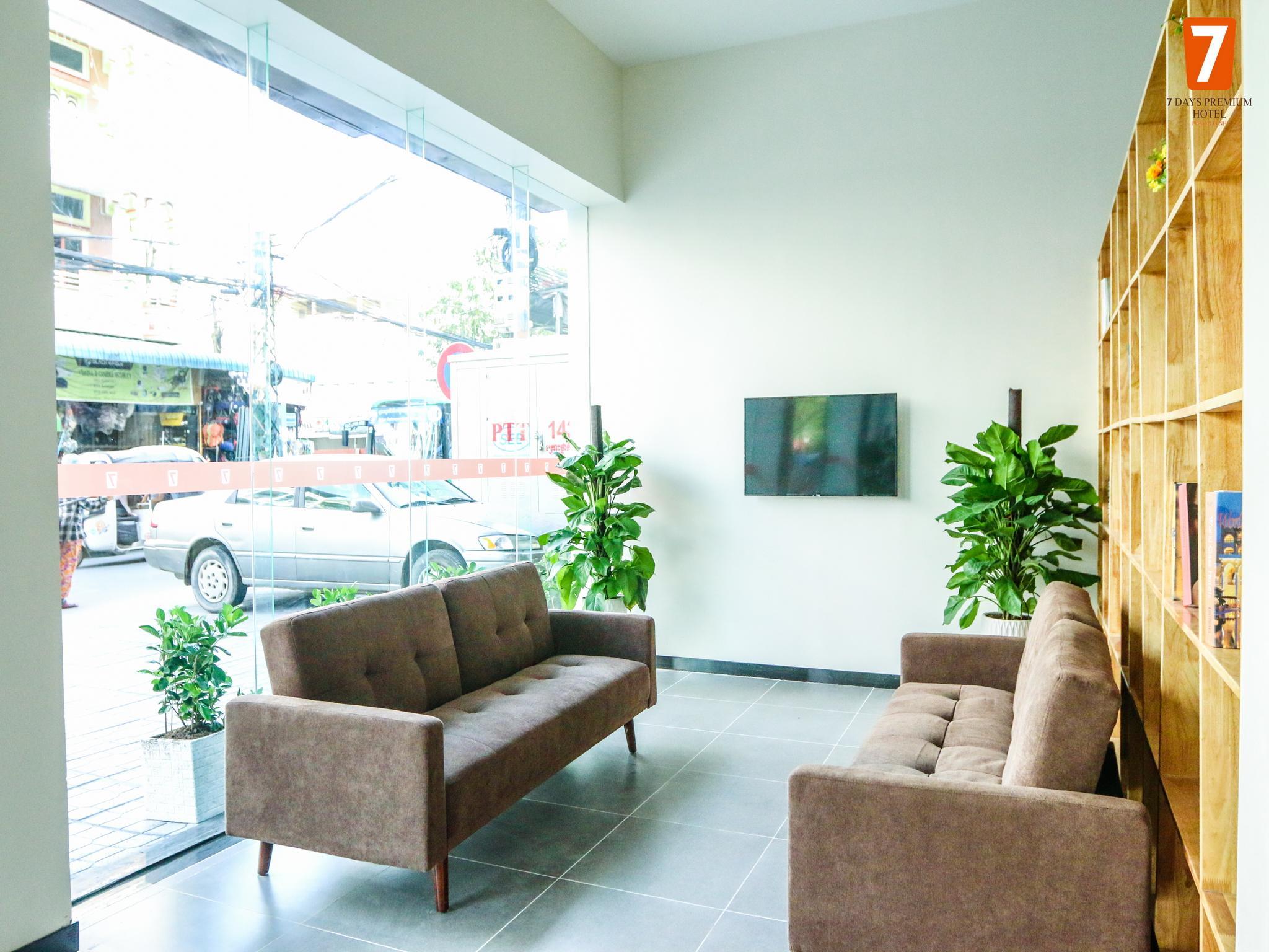 7 Days Premium Hotel