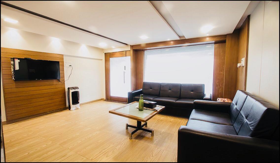 Qubestay Airport Capsule Hotel Hostel