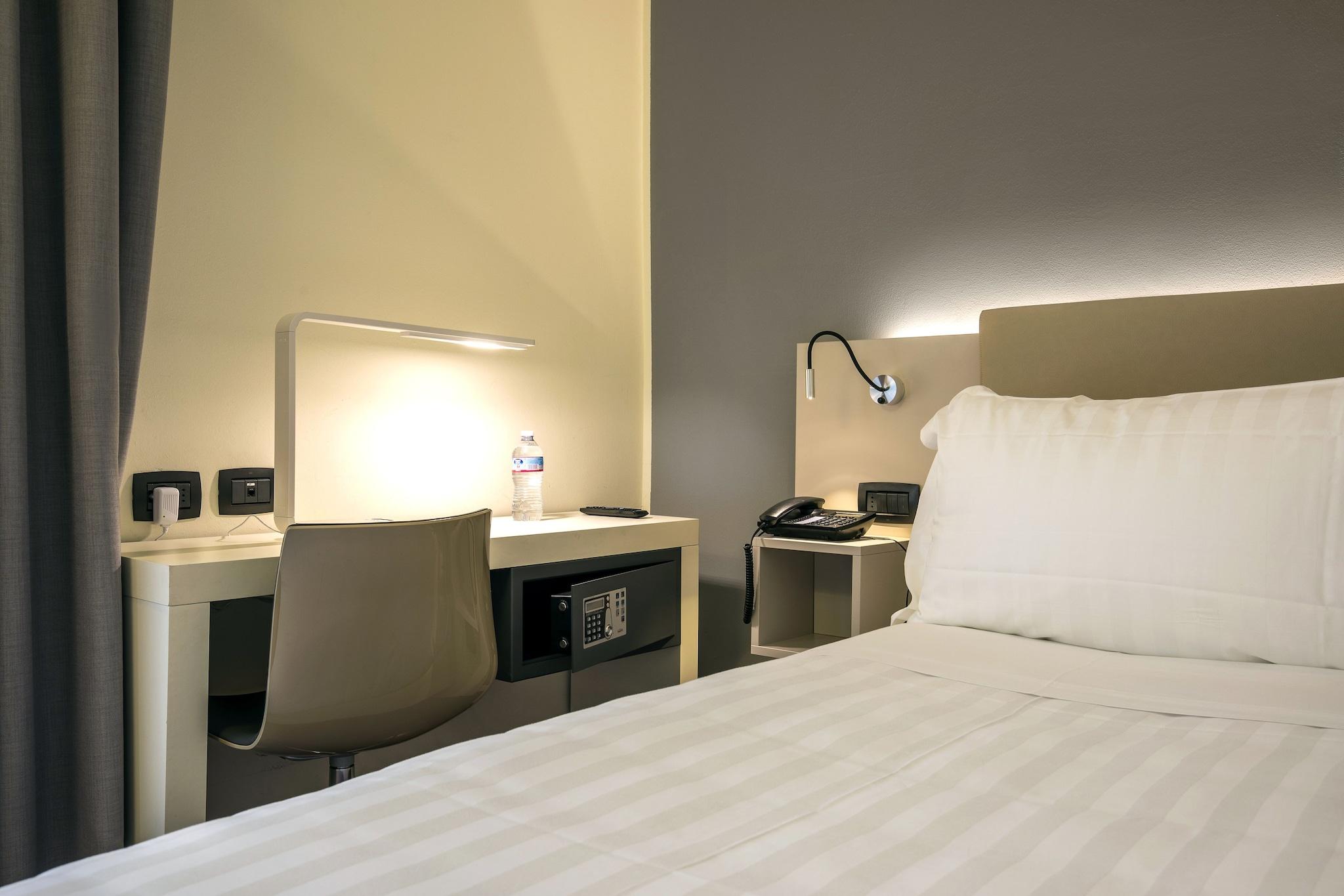 43 Station Hotel - MILANO by null