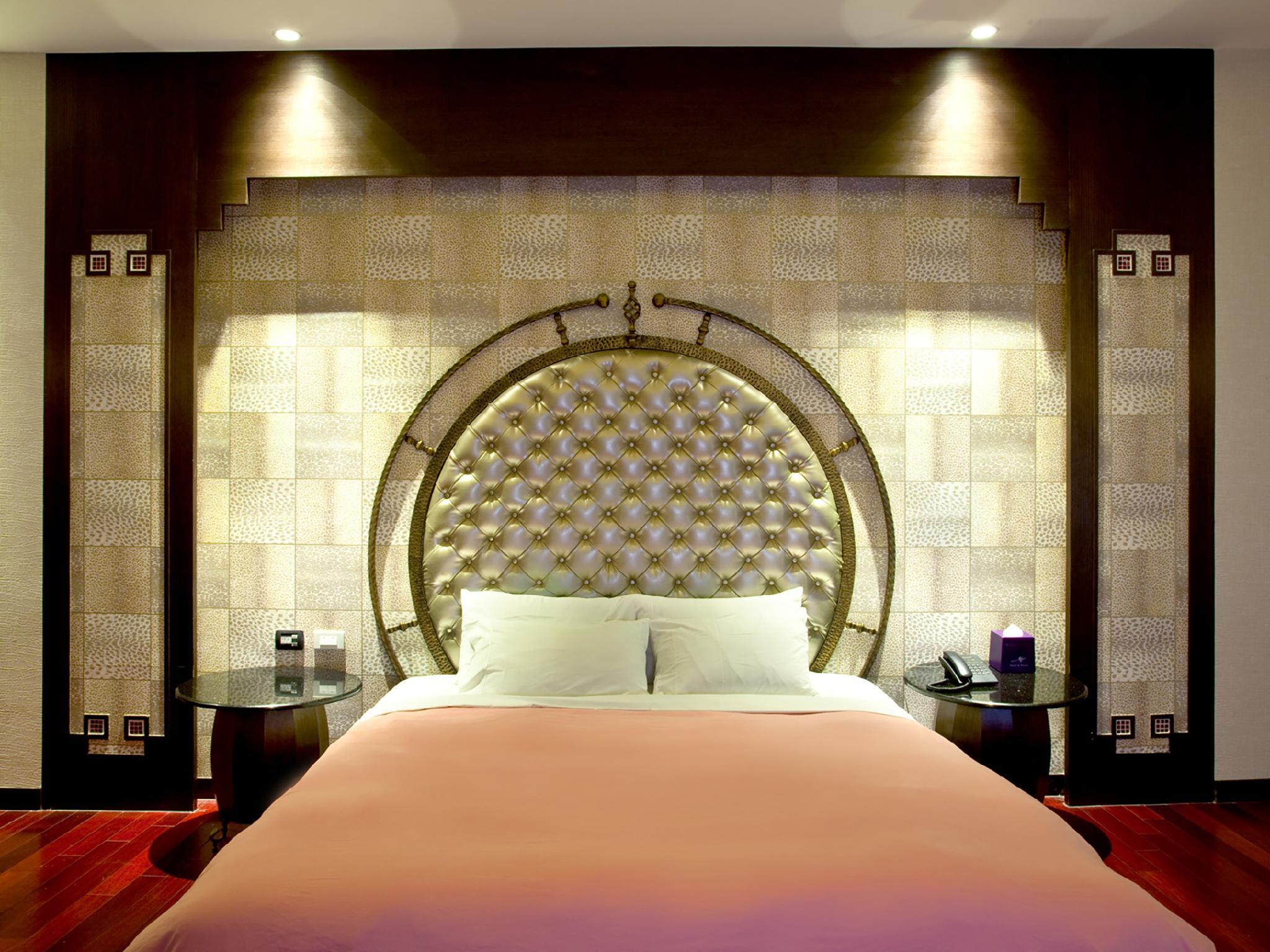 Royal Group Motel Ming Chen Branch