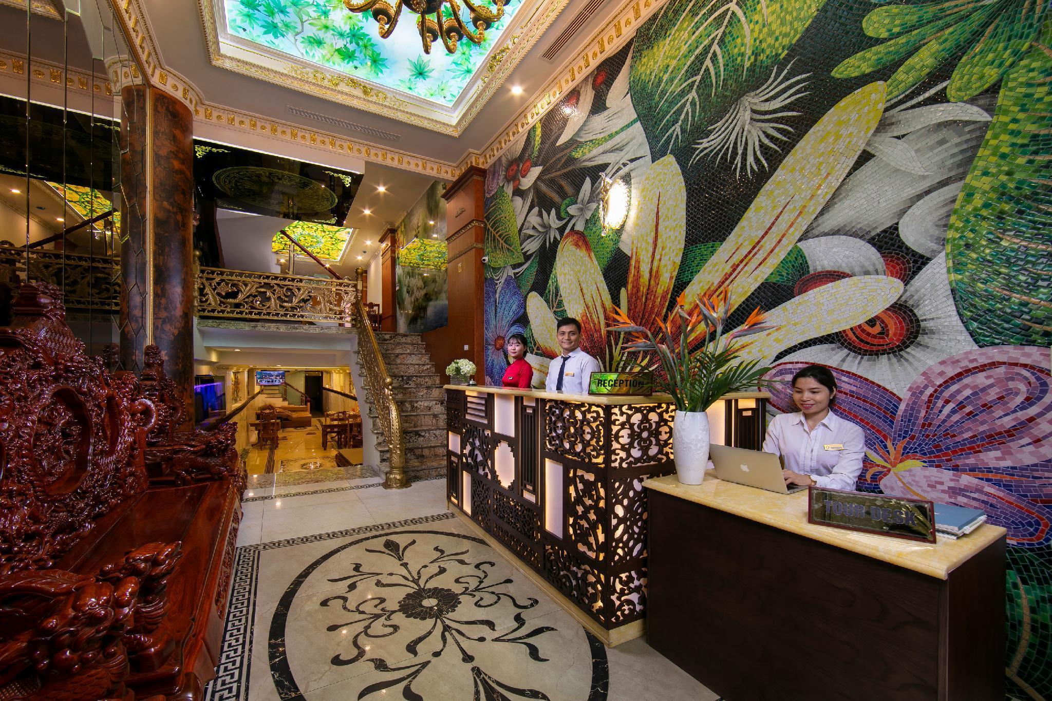 King Palace Hotel And Spa