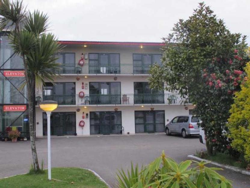Gateway International Motel