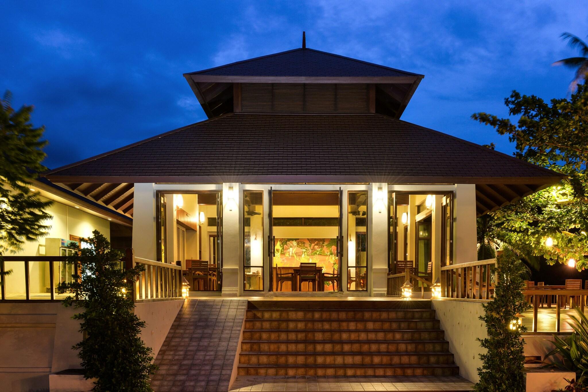 Pingchan Koh Phangan Beachfront Resort